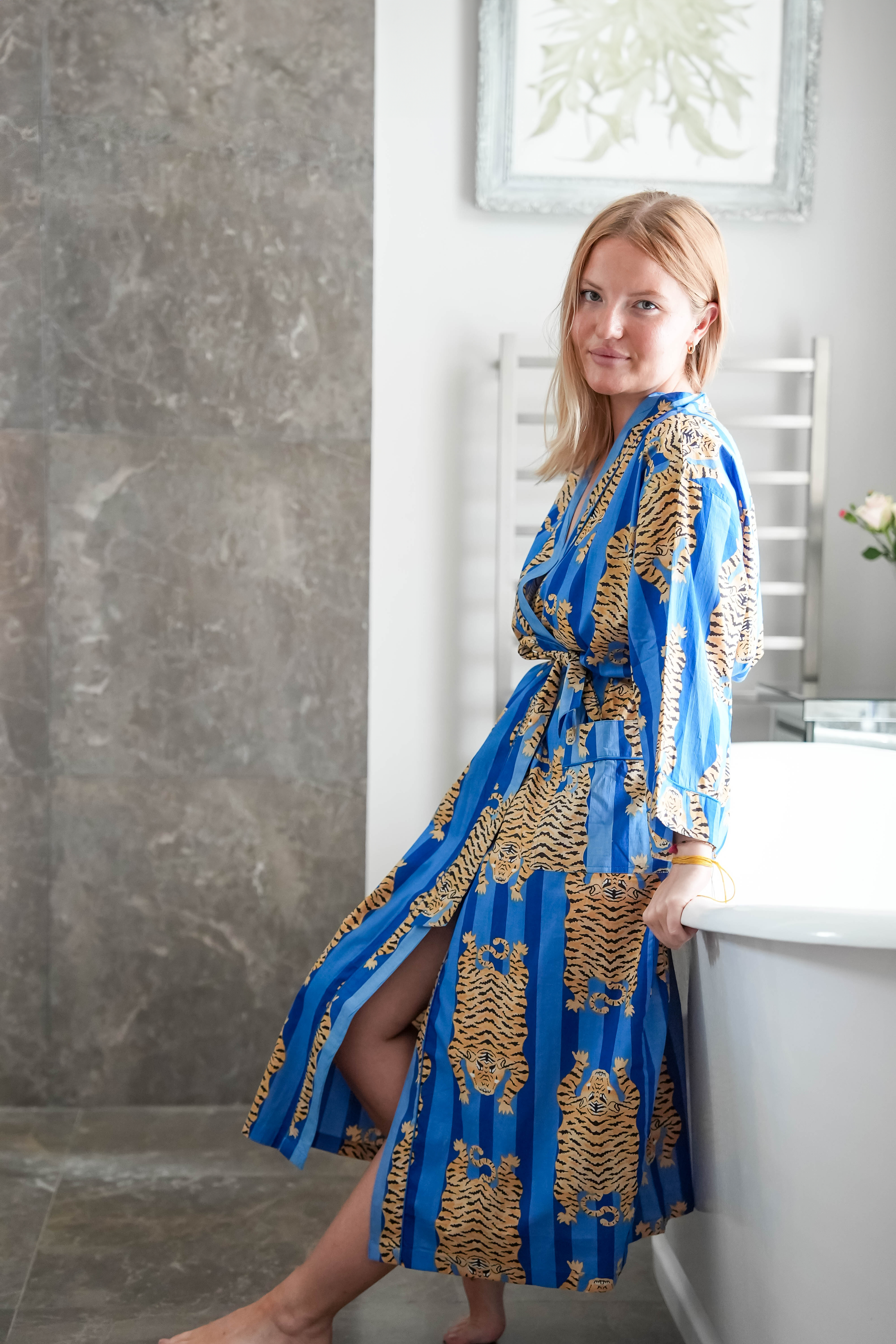 TIGER PRINT ROBE - MID BLUE