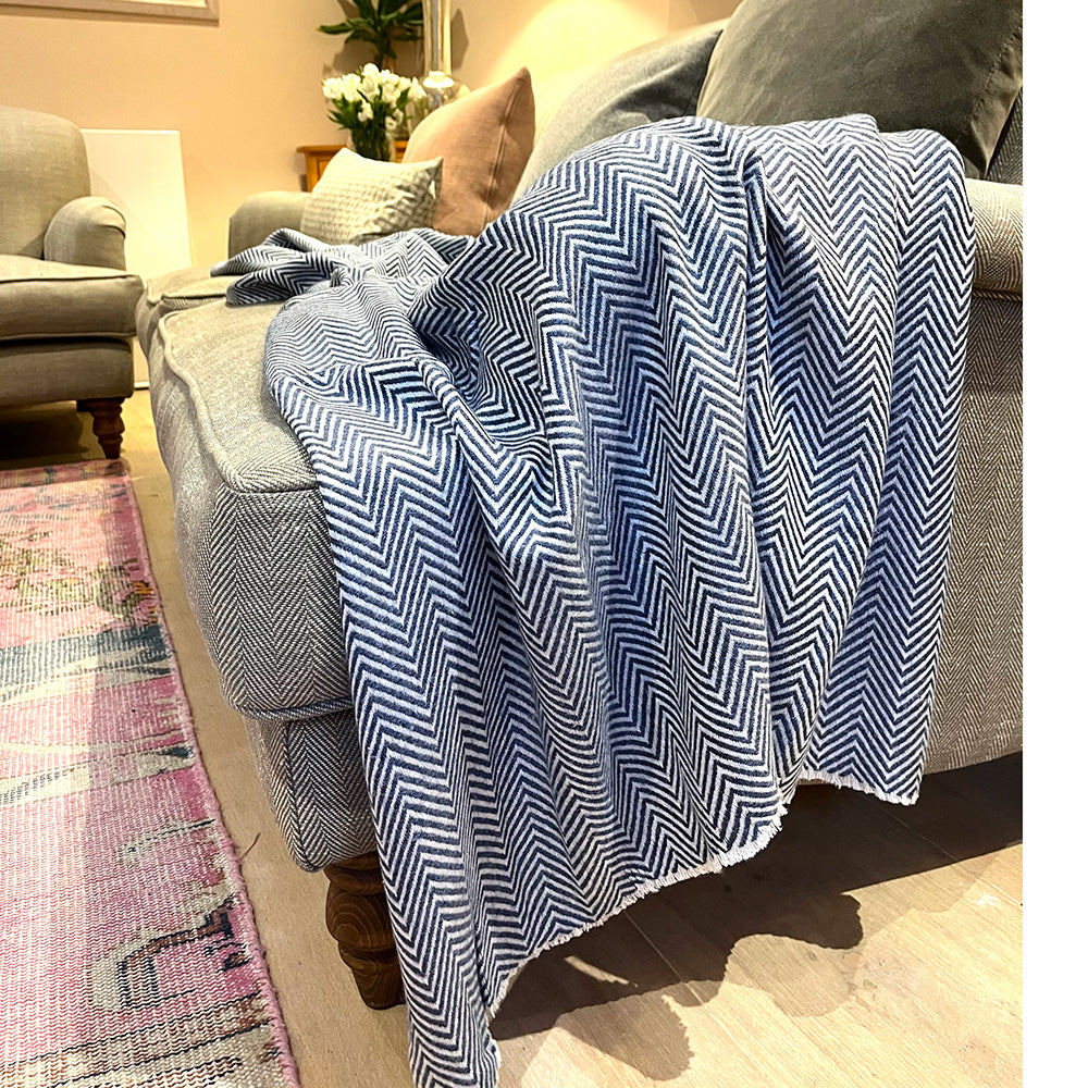 WOOL BLEND BLANKET - NAVY BLUE