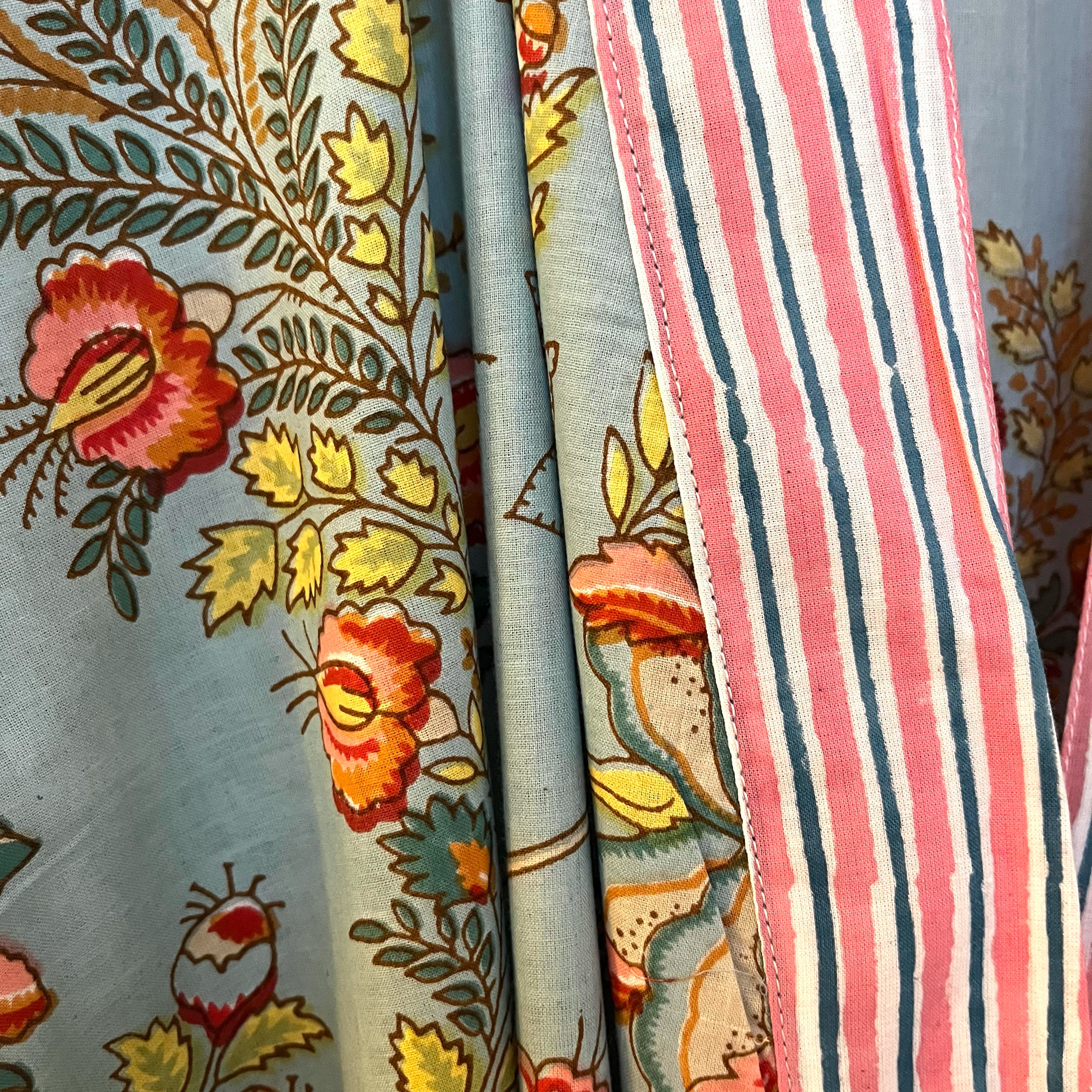 pale_blue_floral_close.jpg