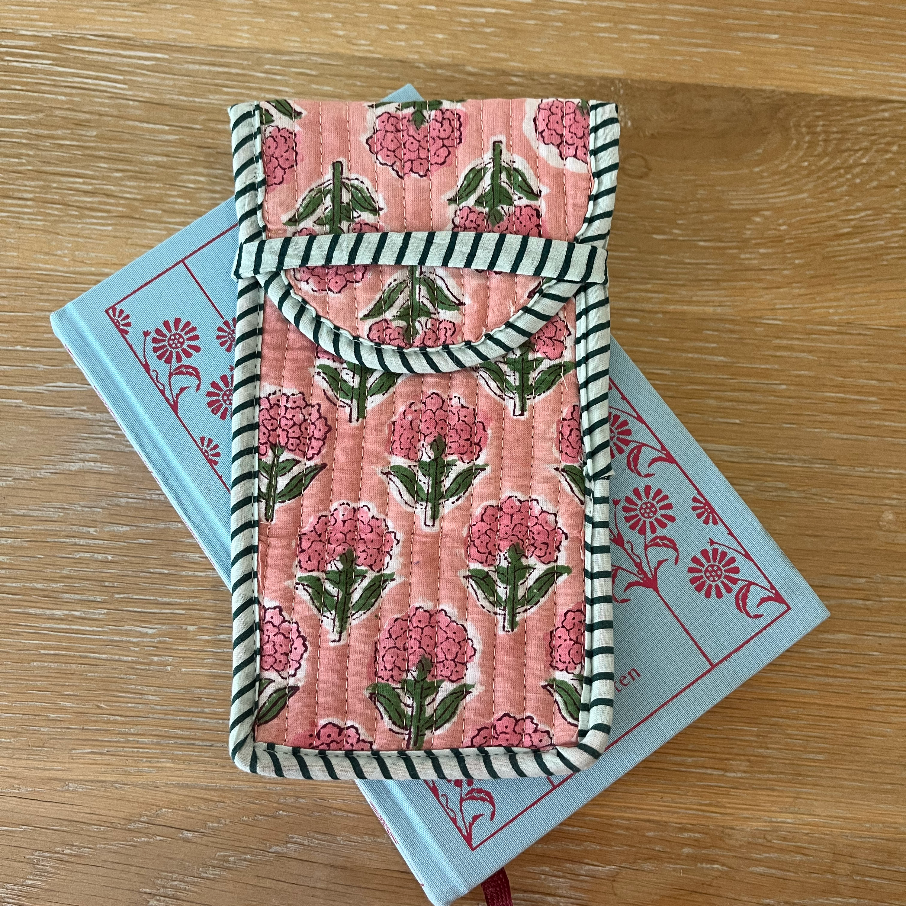 COTTON GLASSES CASE - PINK FLOWER