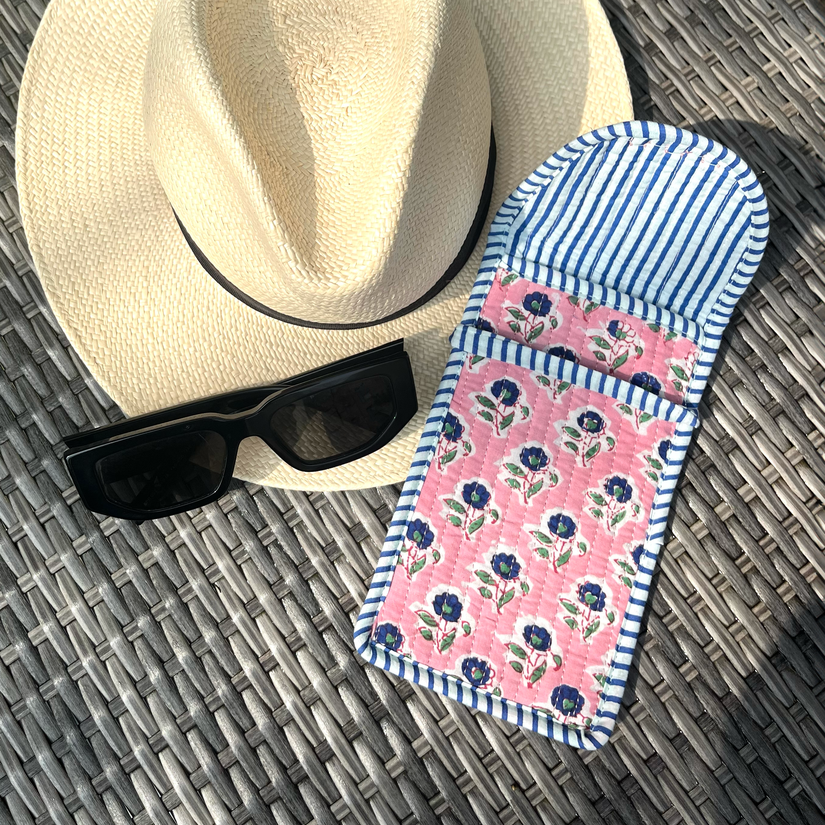 COTTON GLASSES CASE - PINK/BLUE FLOWER