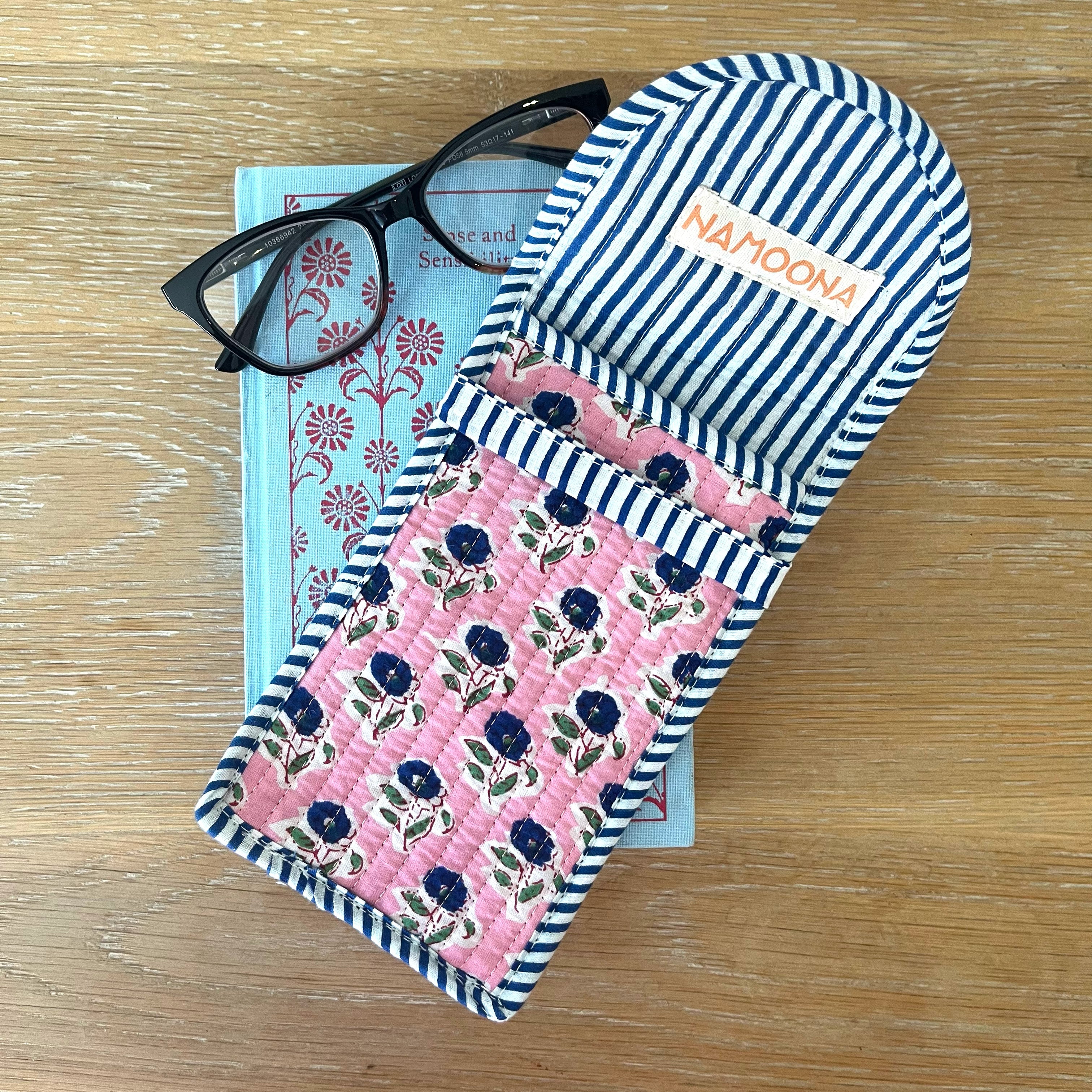 COTTON GLASSES CASE - PINK AND BLUE FLOWER