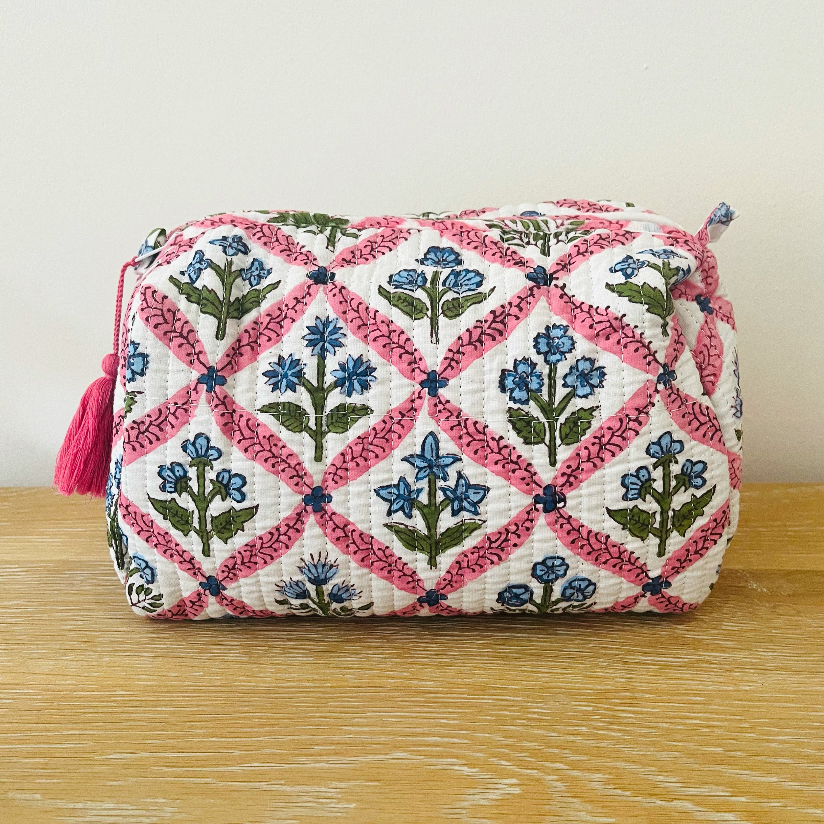 WASH BAG + MAKE UP POUCH SET - BLUE TRELLIS