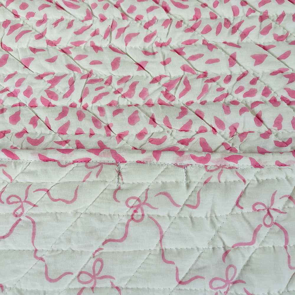 ORGANIC COTTON BABY QUILT - PINK BOW