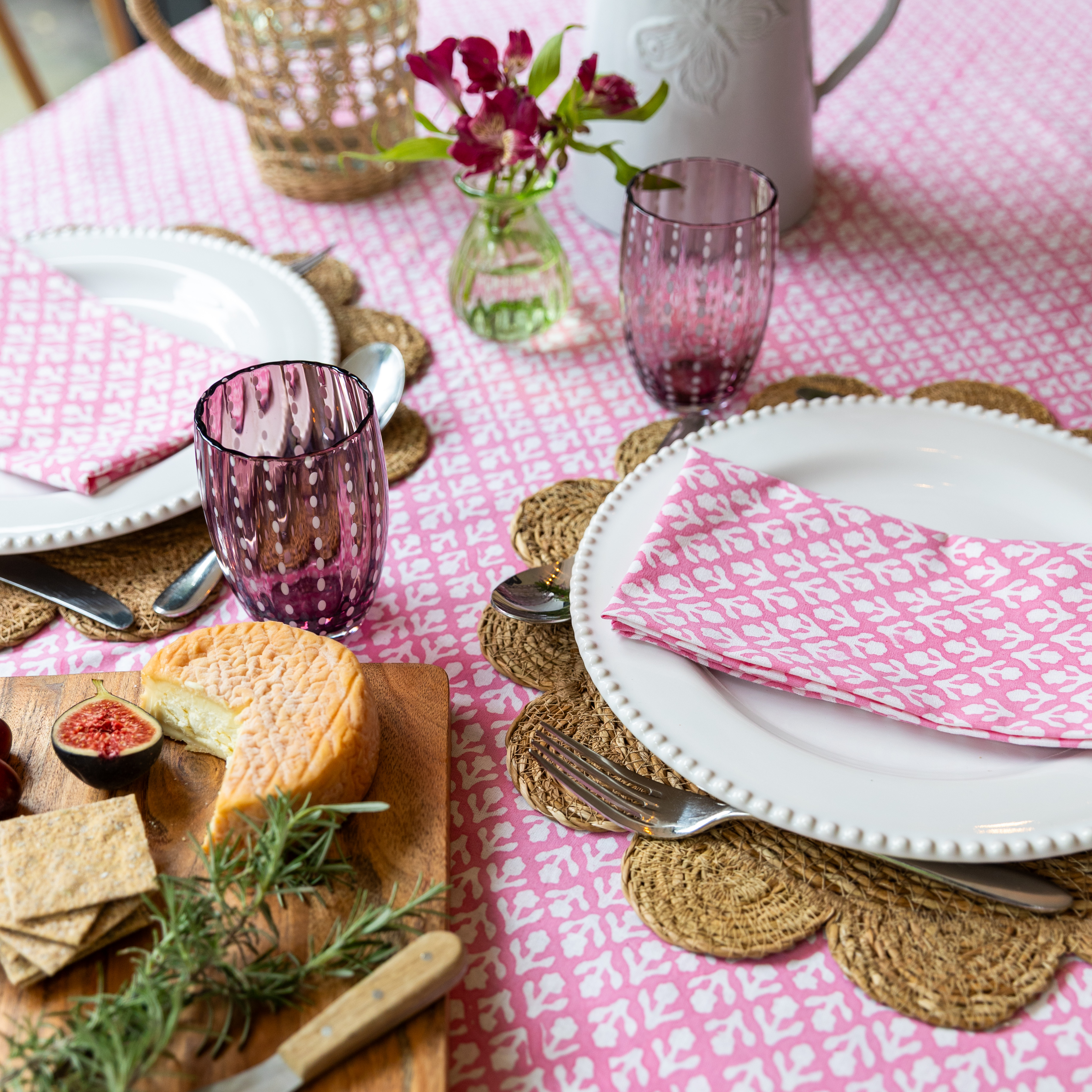 pink_buti_tablecloth2.png