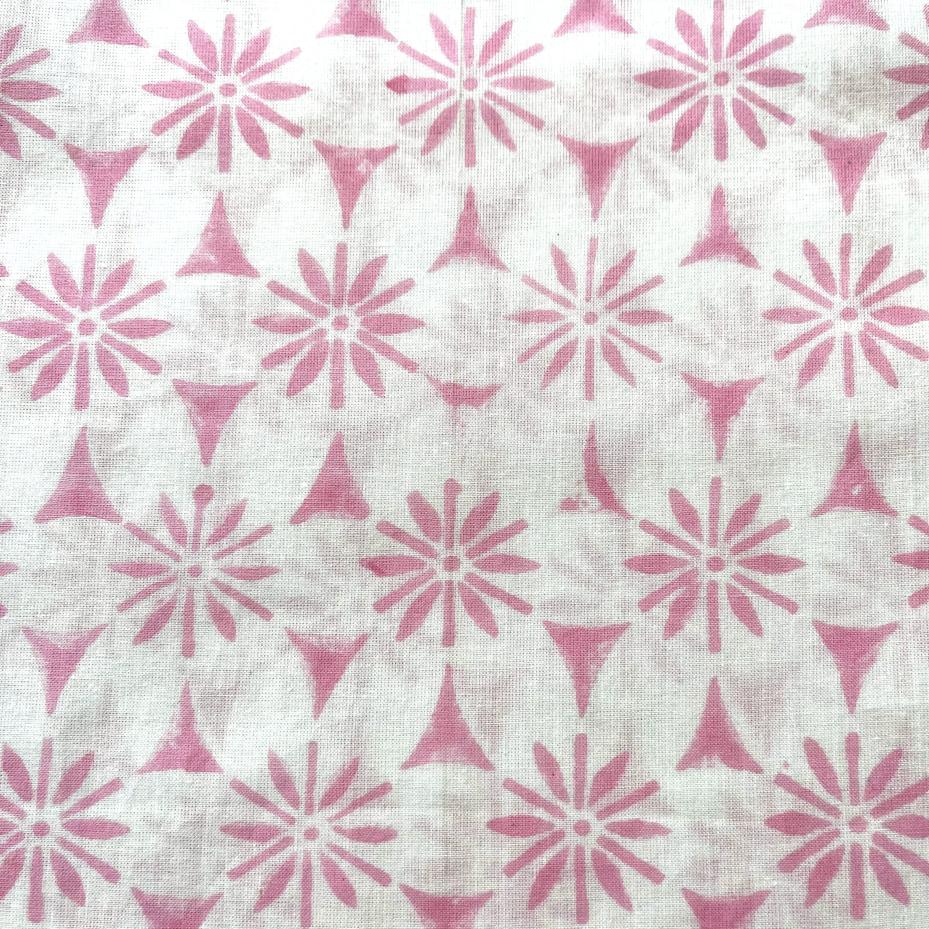 LIGHTWEIGHT NAPKINS - PINK DAISY