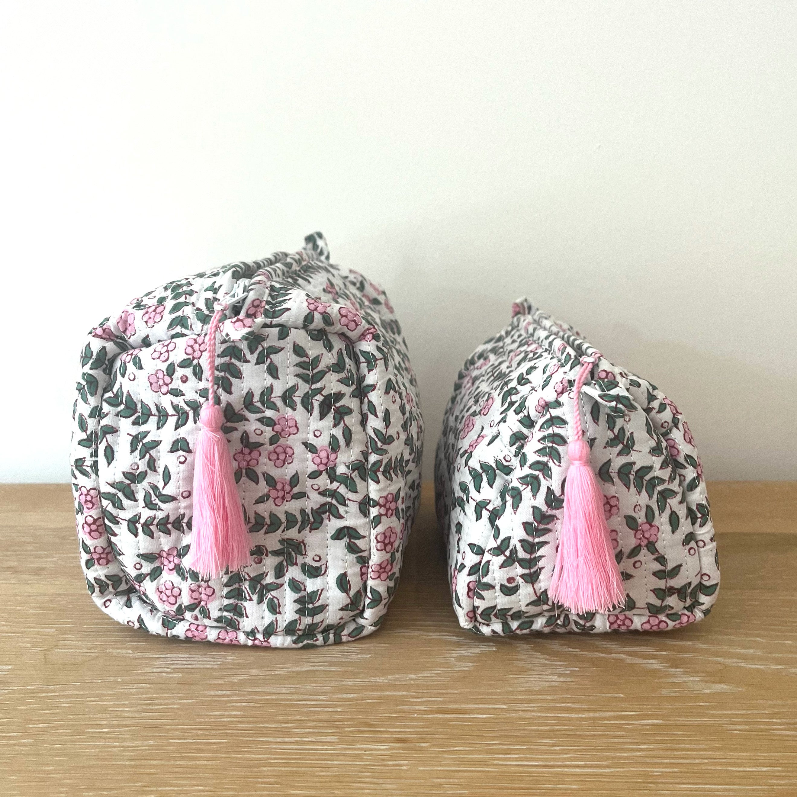 WASH BAG + MAKE UP POUCH SET - PINK DITSY