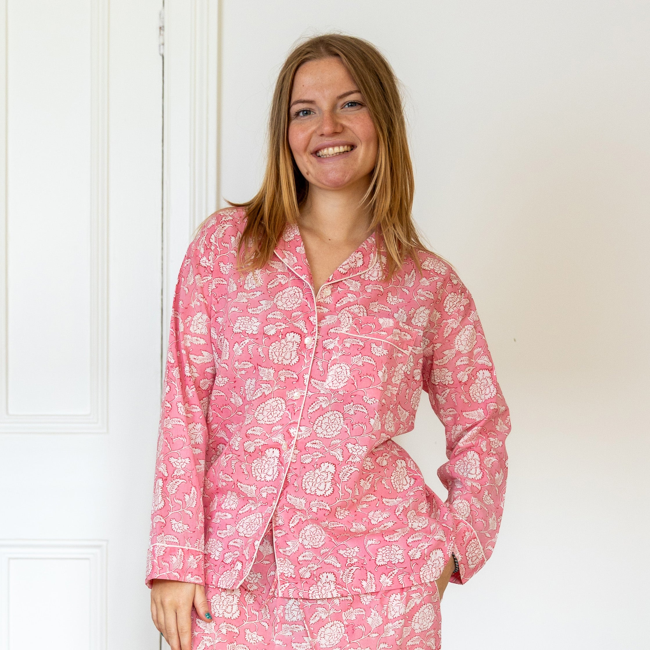 pink_floral_top.jpg
