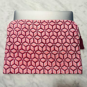 LAPTOP CASE - PINK GEOMETRIC