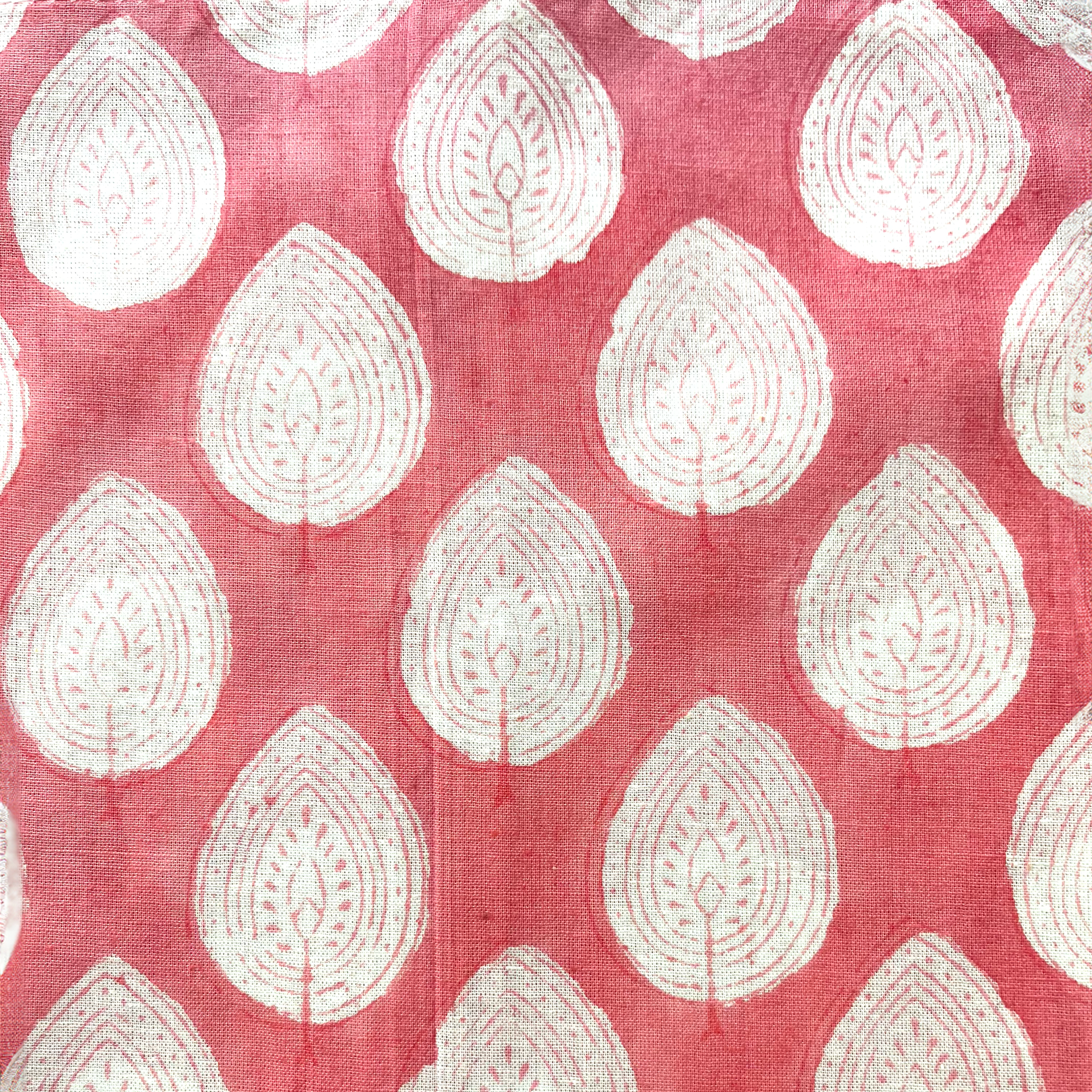 pink_leaf_design.png