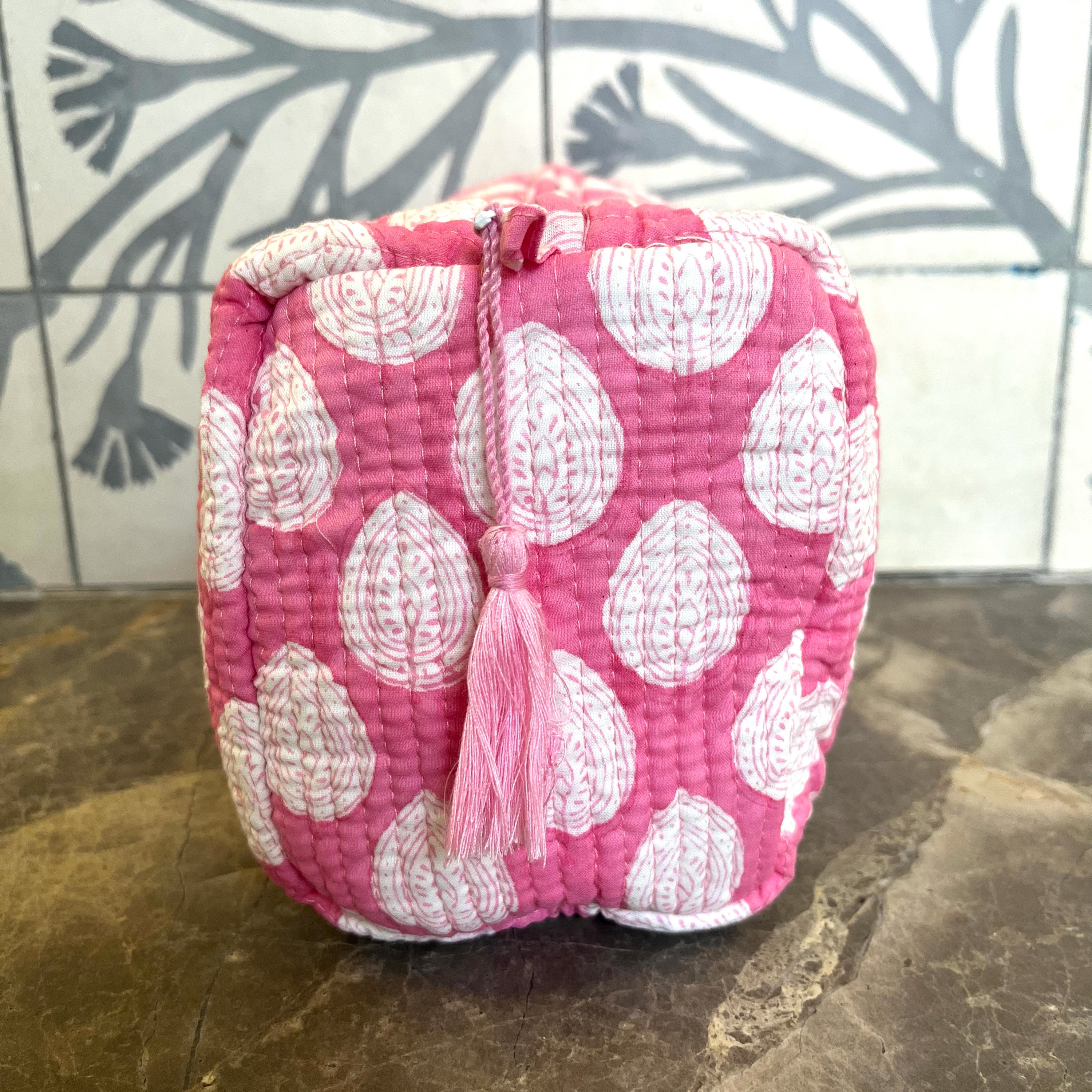 COTTON WASH BAGS - PINK LEAF