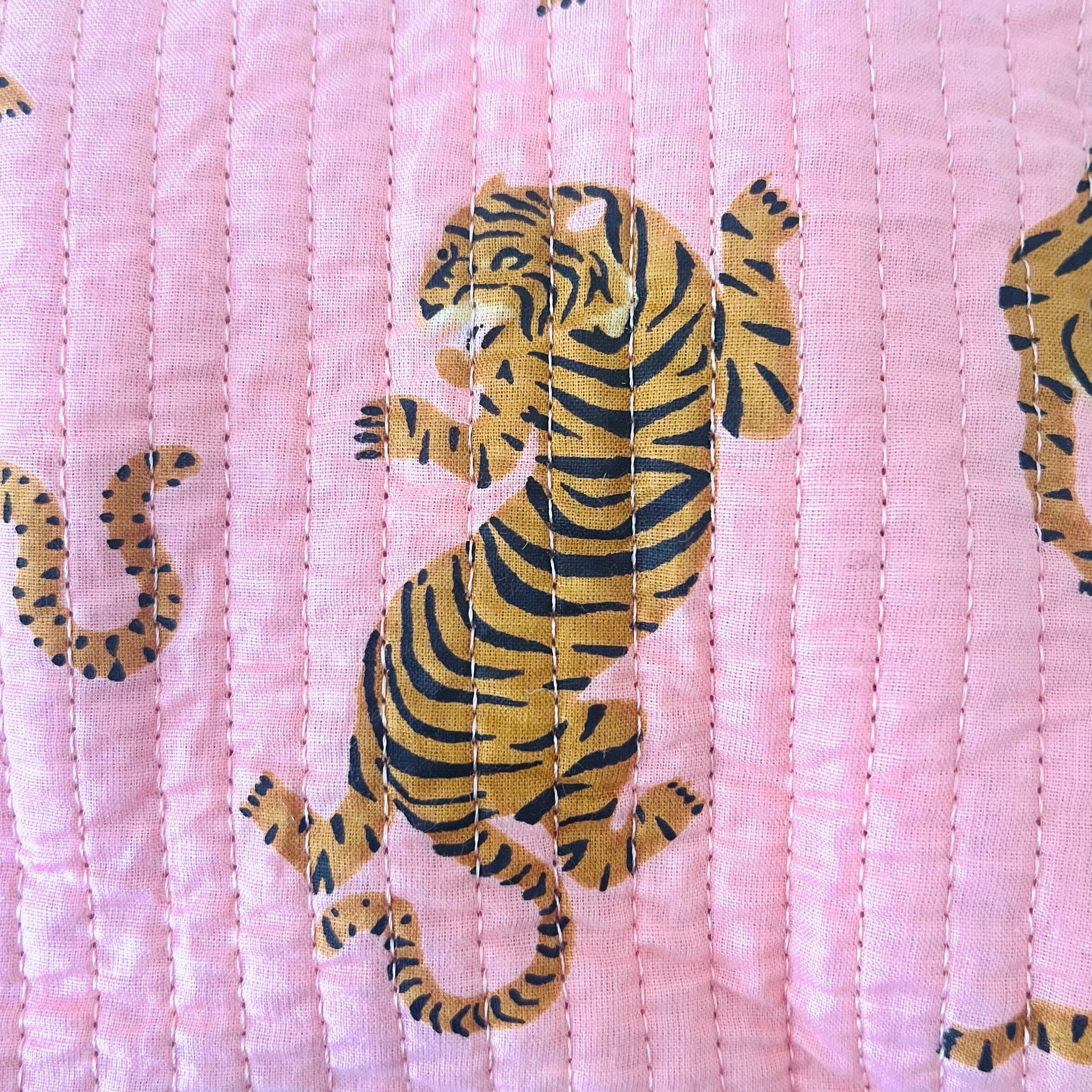 pink_tiger_close_7baab9a1-6049-49aa-b160-e90f5385431e.jpg