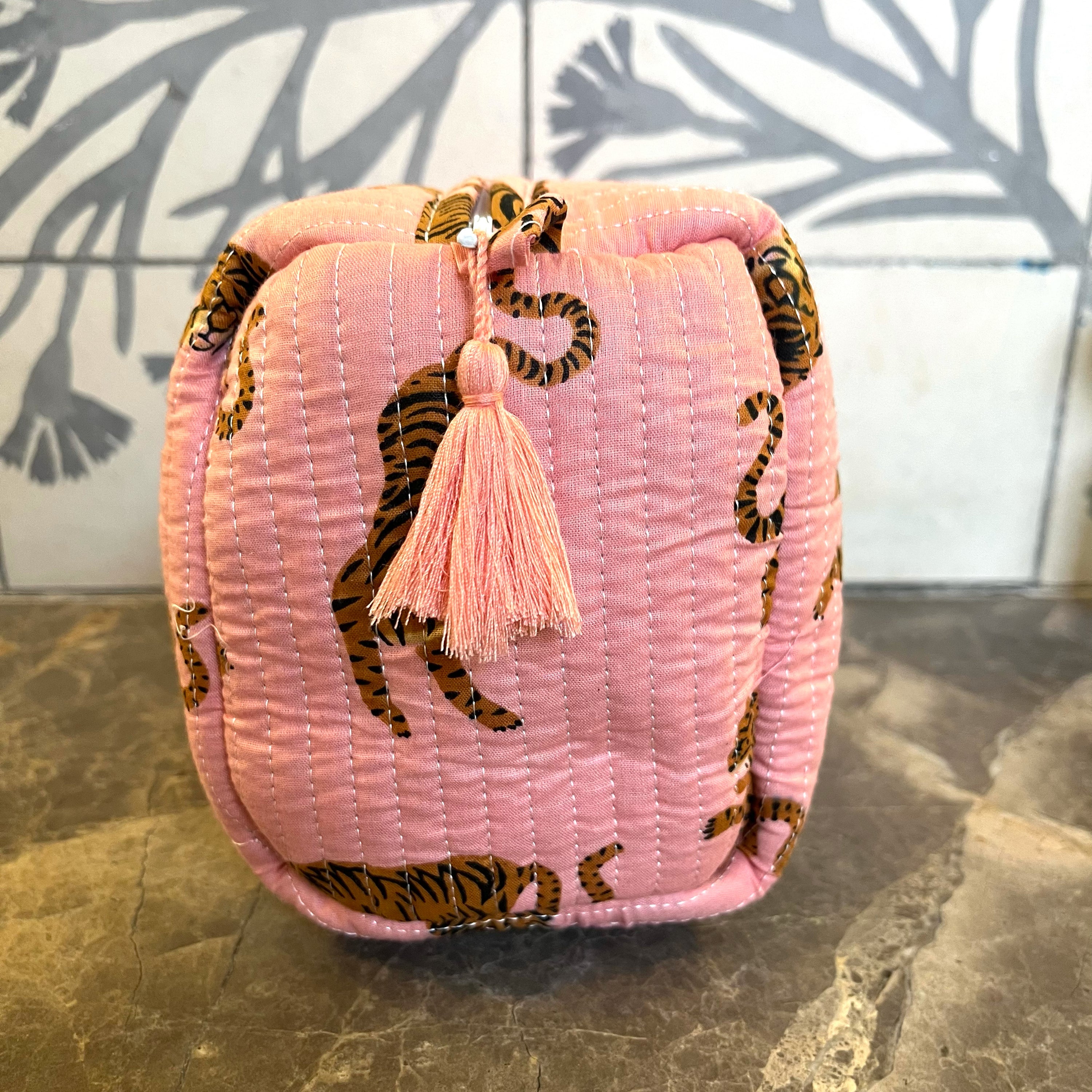 COTTON WASH BAG - PINK TIGER