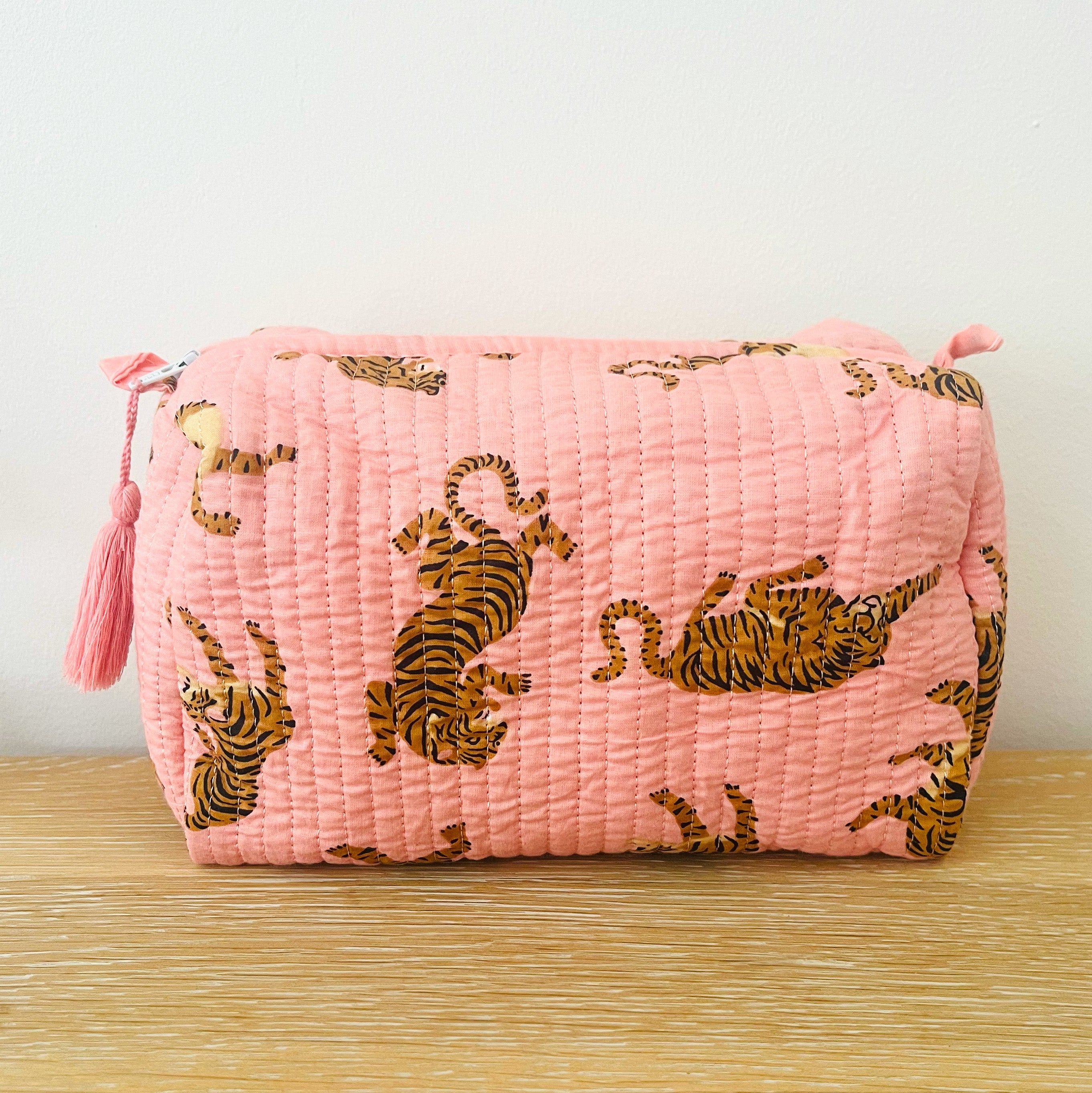 WASH BAG + MAKE UP POUCH SET - PINK TIGER