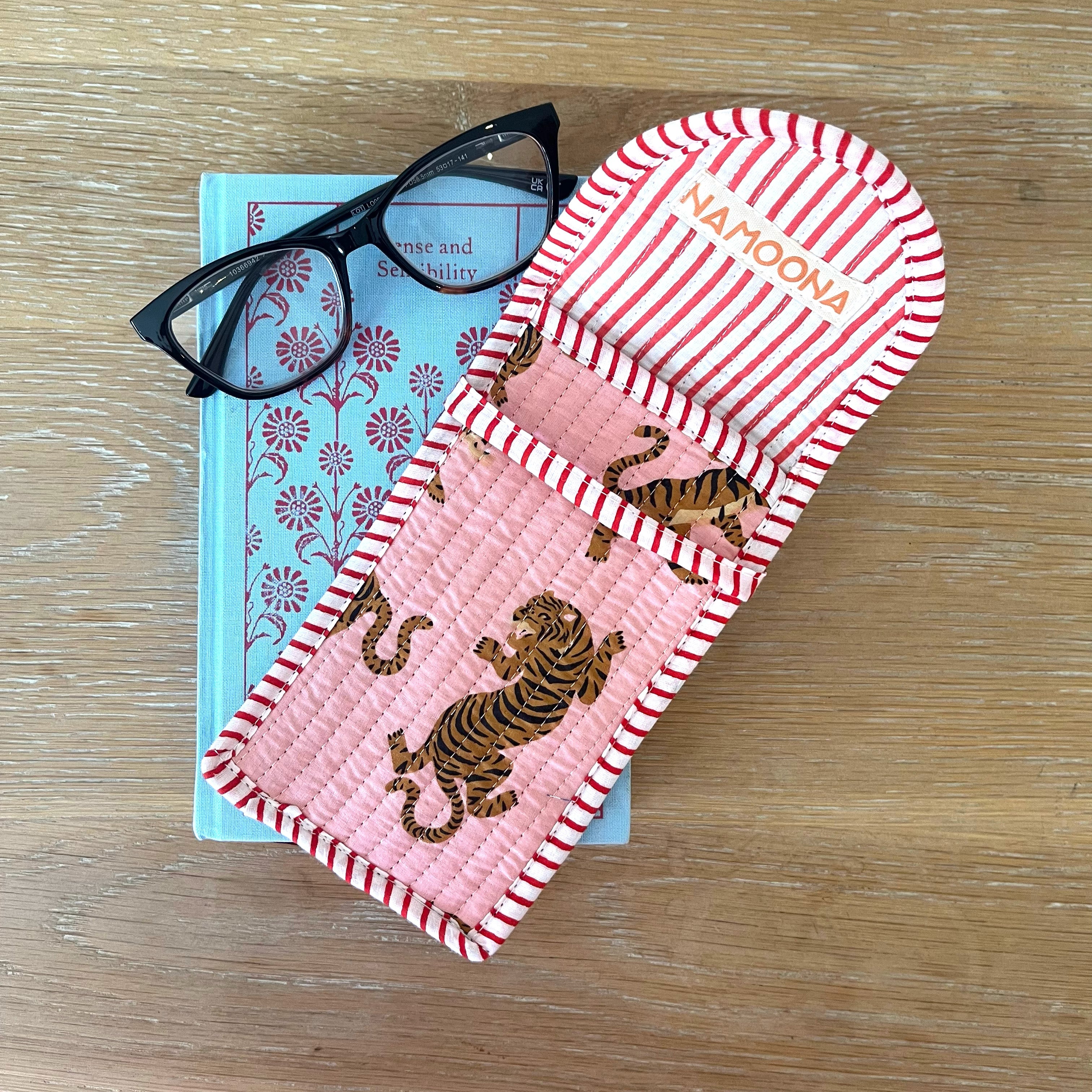 COTTON GLASSES CASE - PINK TIGER