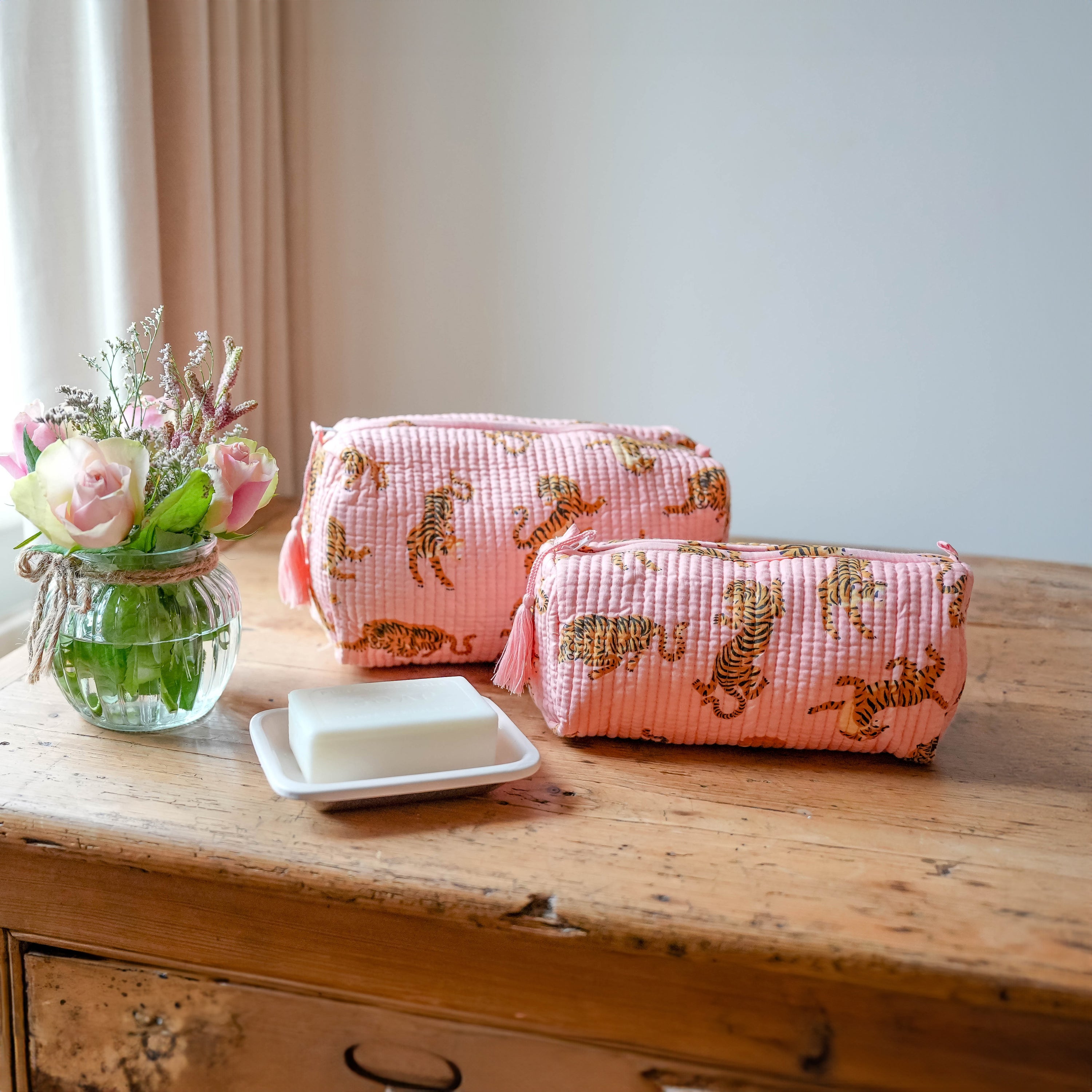 COTTON WASH BAG - PINK TIGER