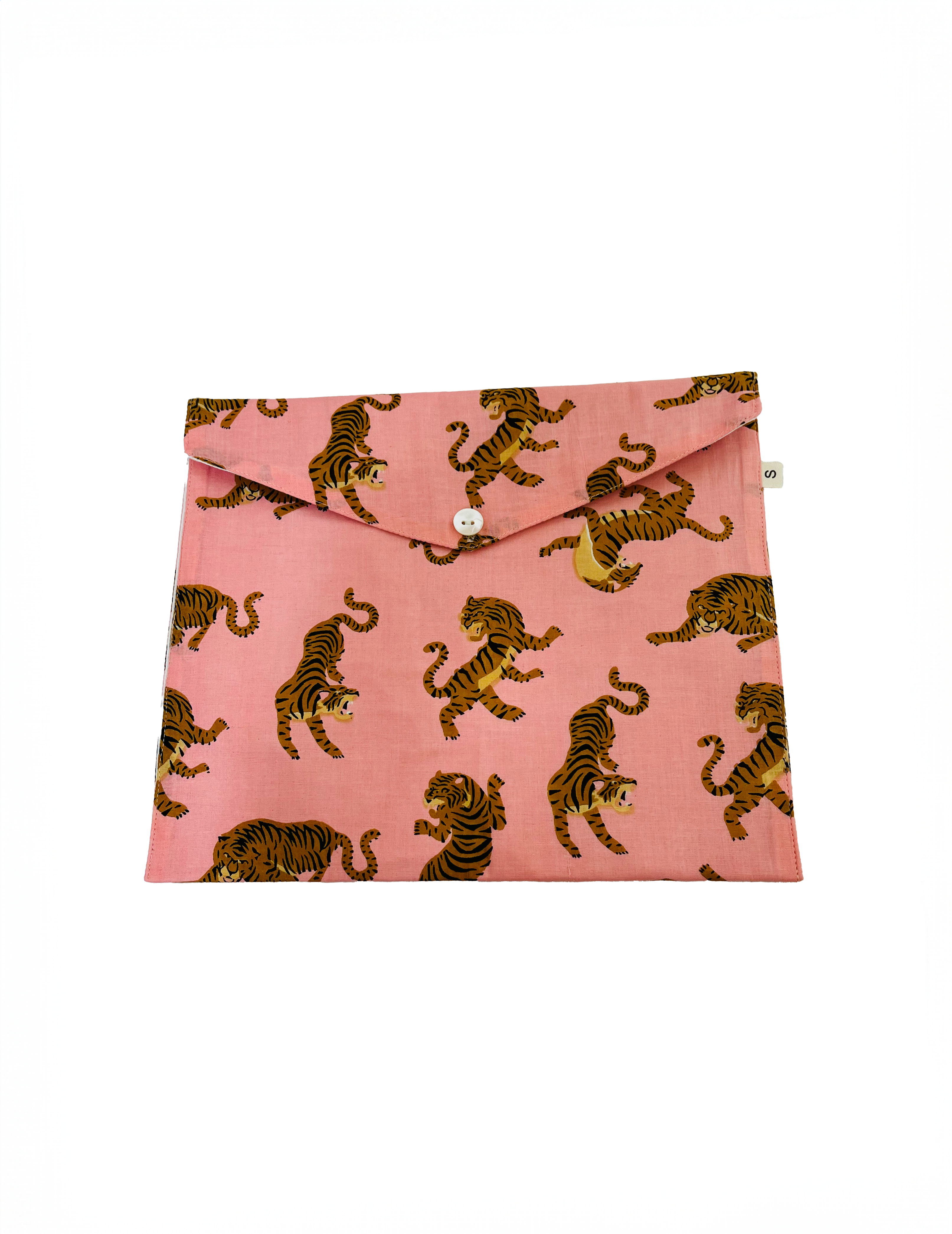 pink_tiger_pouch.png