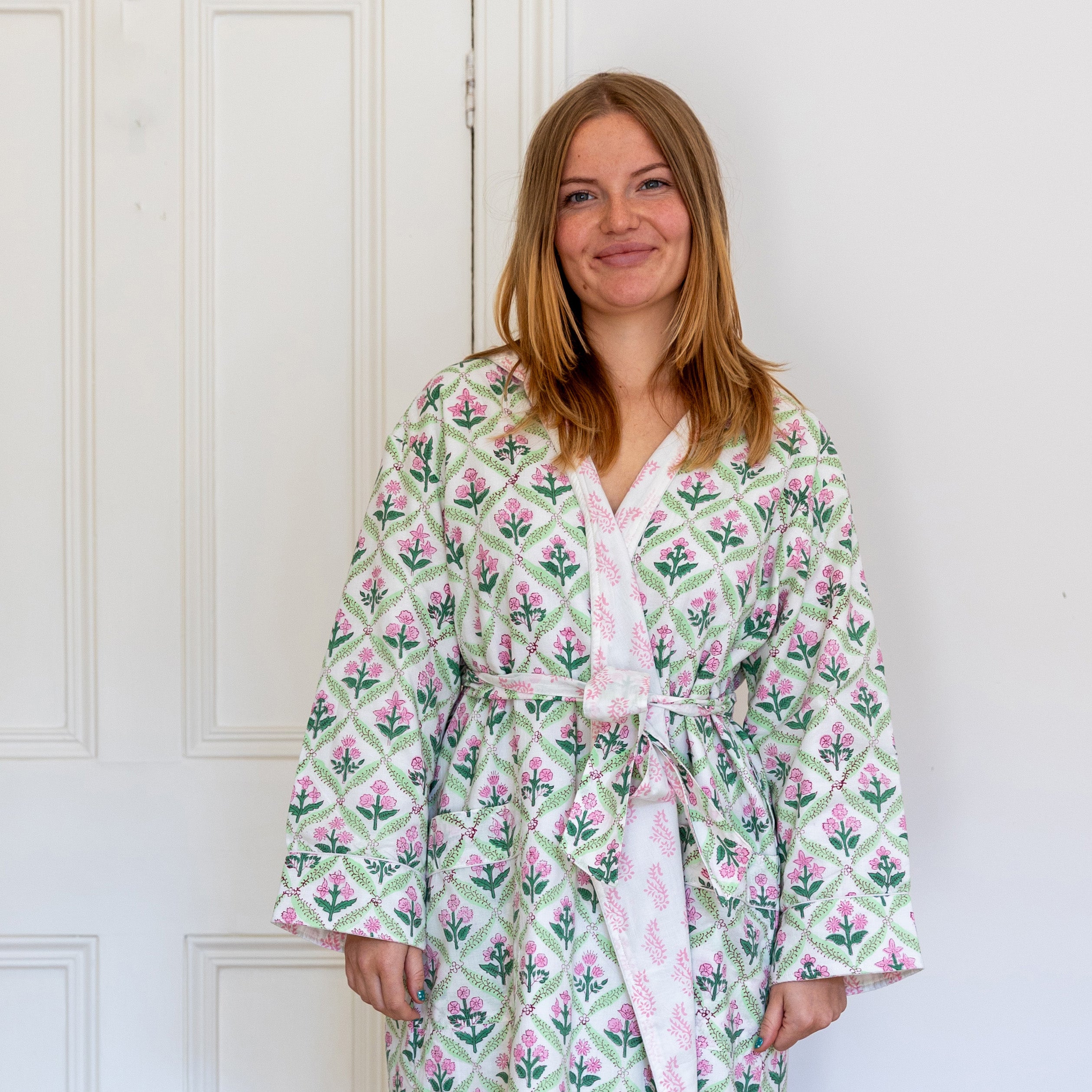 COTTON HOODED ROBE - PINK TRELLIS