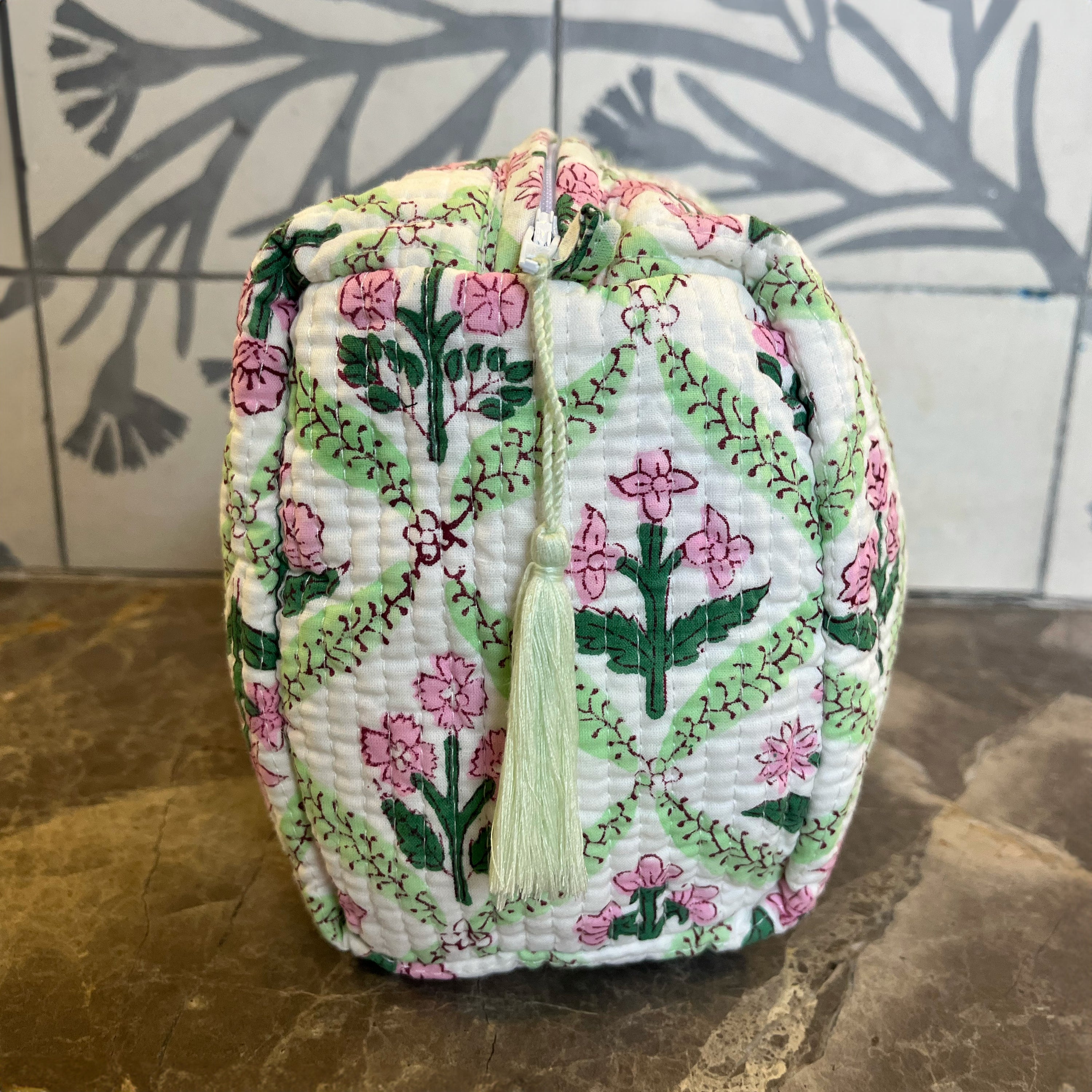 COTTON WASH BAG - PINK TRELLIS