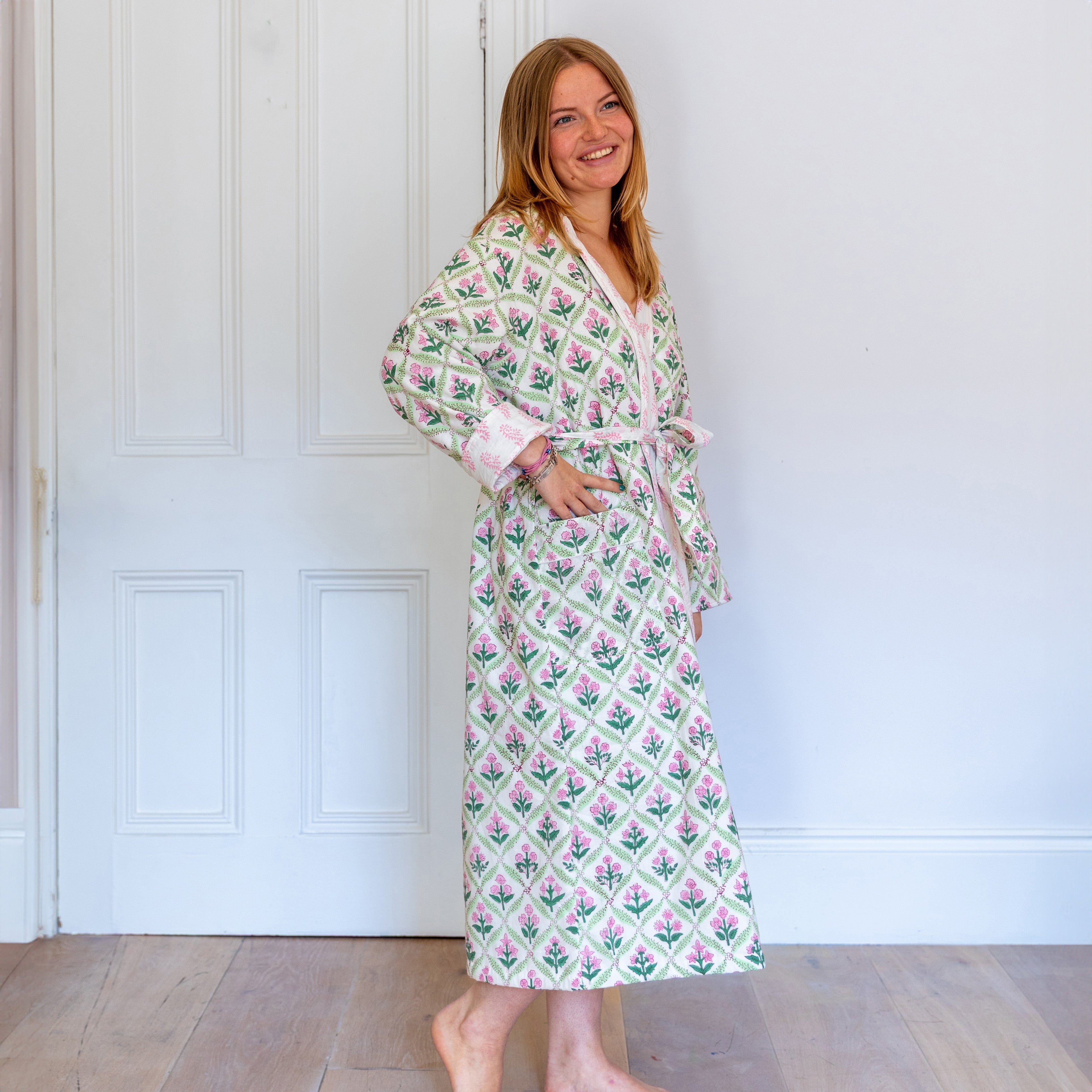 COTTON HOODED ROBE - PINK TRELLIS