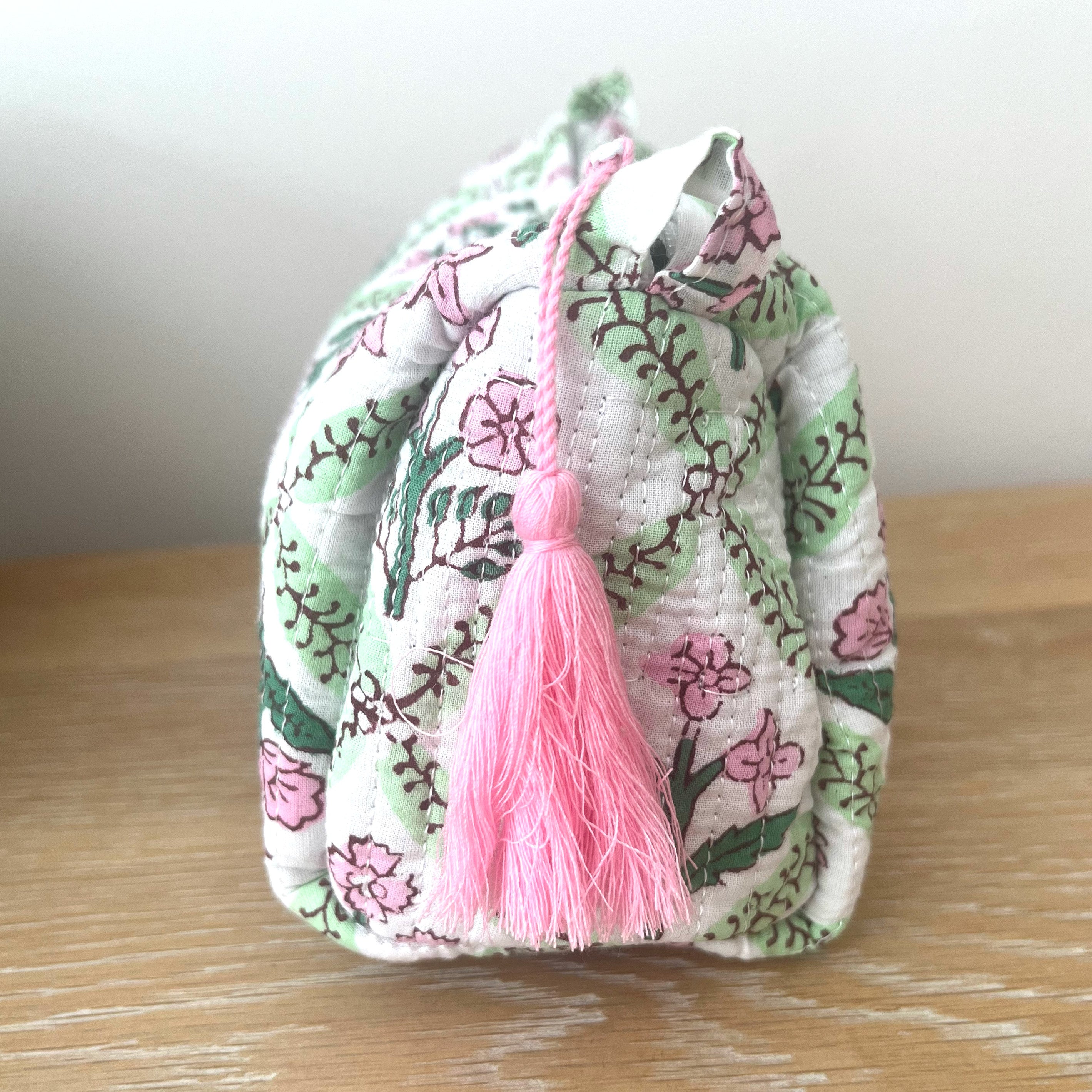 WASH BAG + MAKE UP POUCH SET - PINK TRELLIS