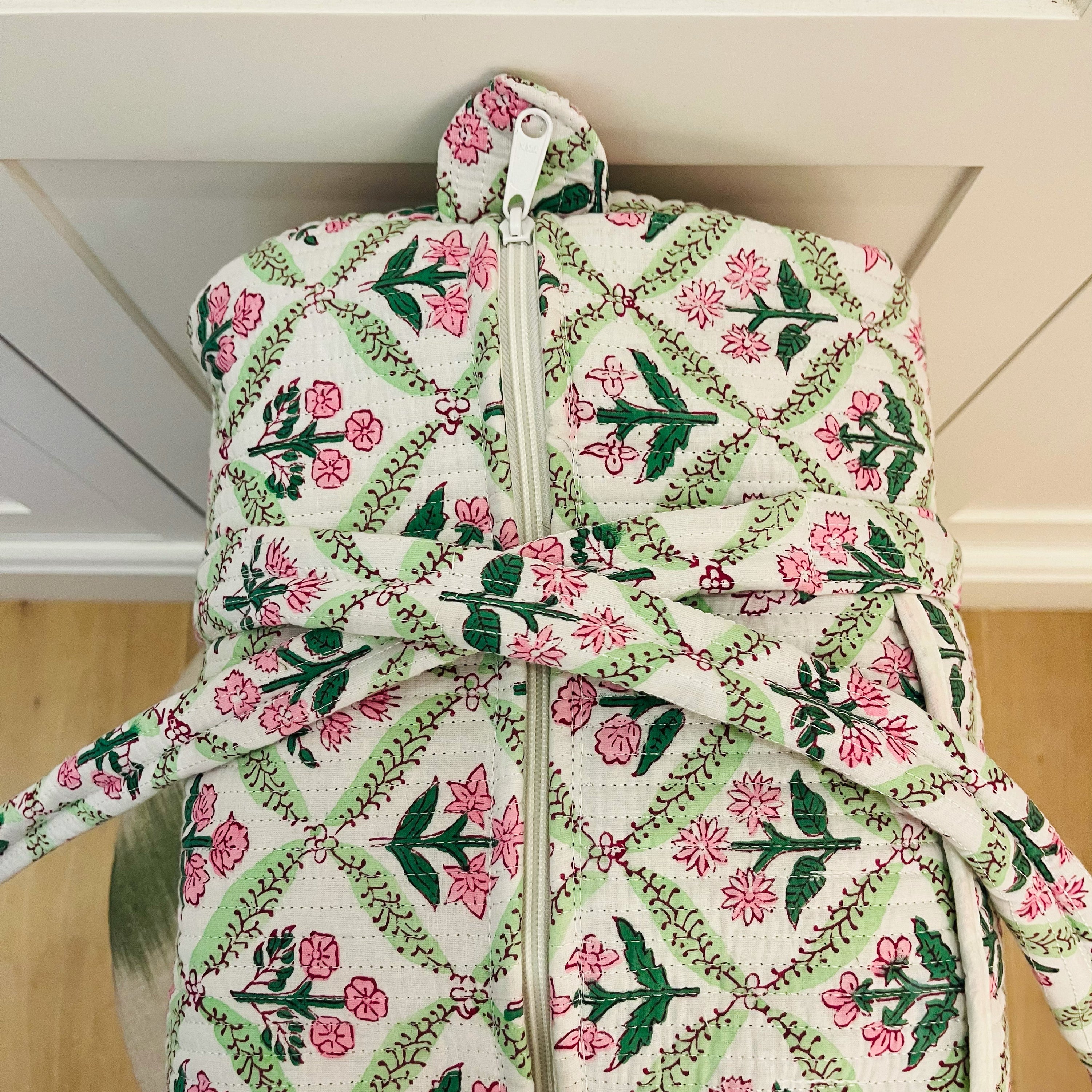 WEEKEND BAG - PINK TRELLIS