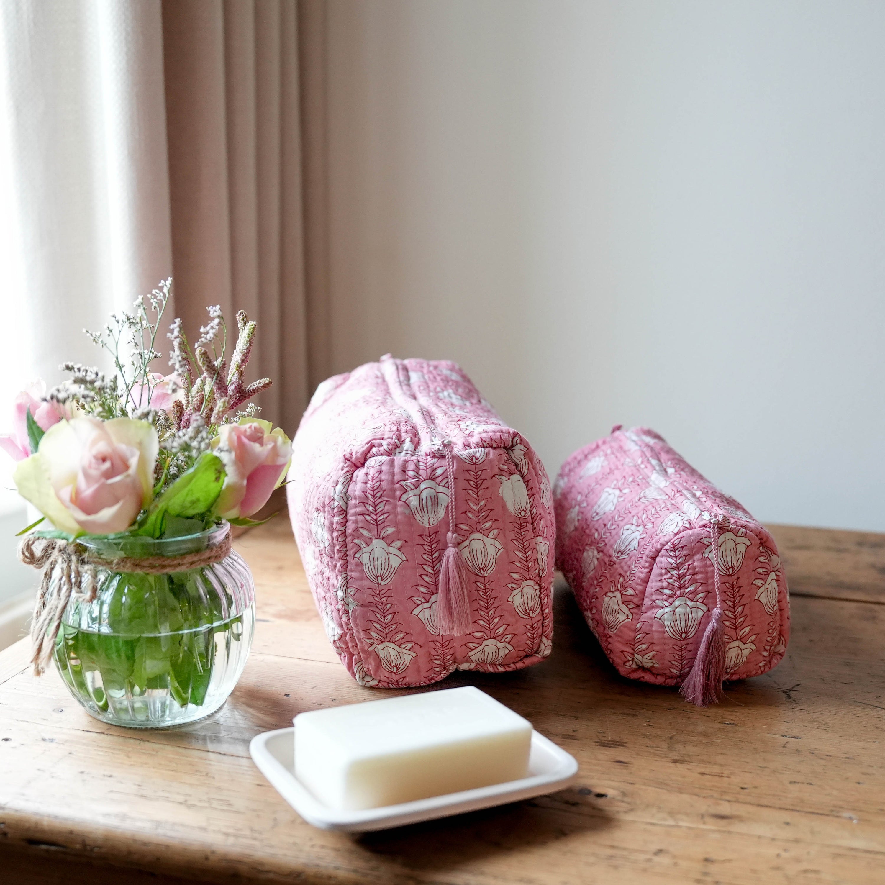 COTTON WASH BAG - PINK TULIP