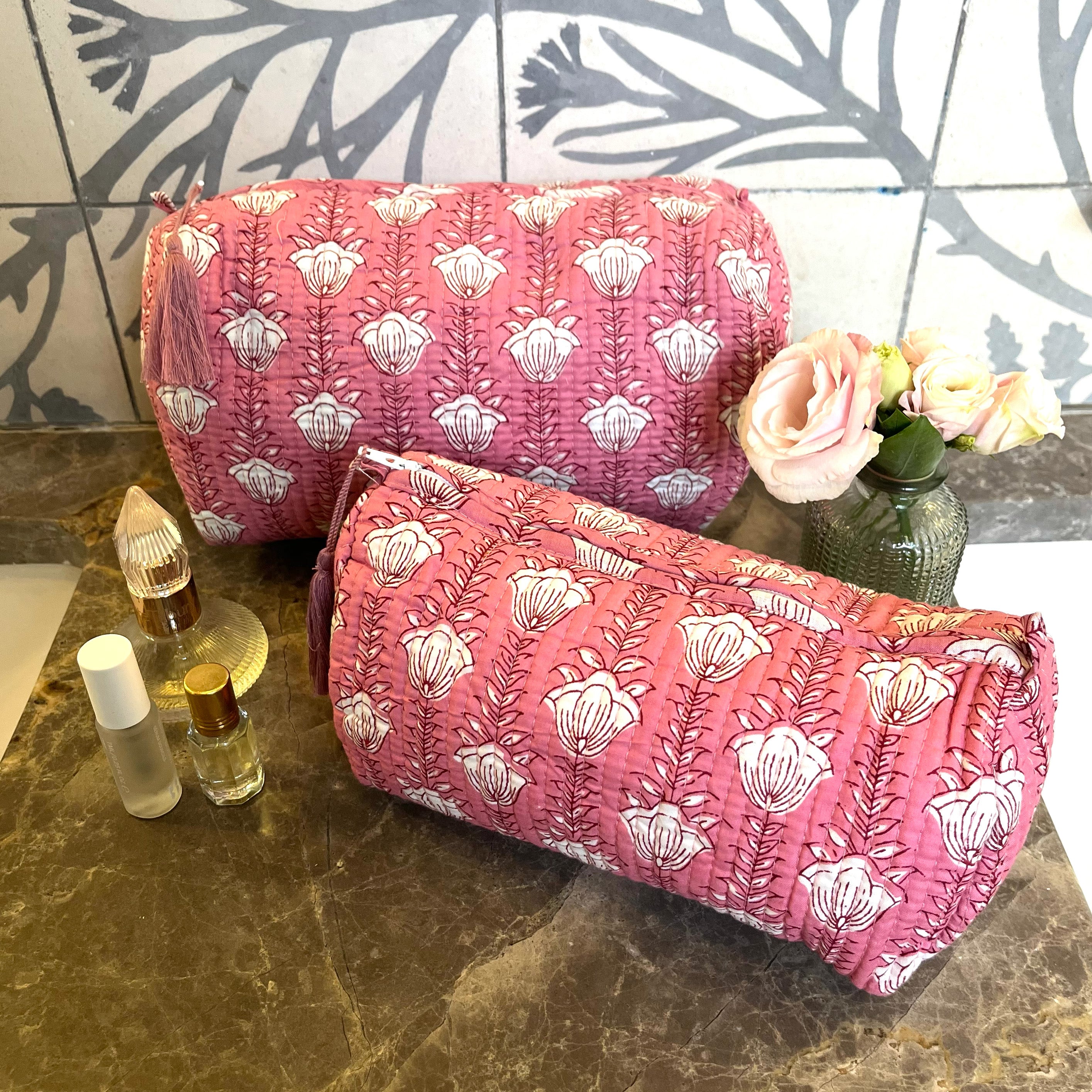 COTTON WASH BAG - PINK TULIP