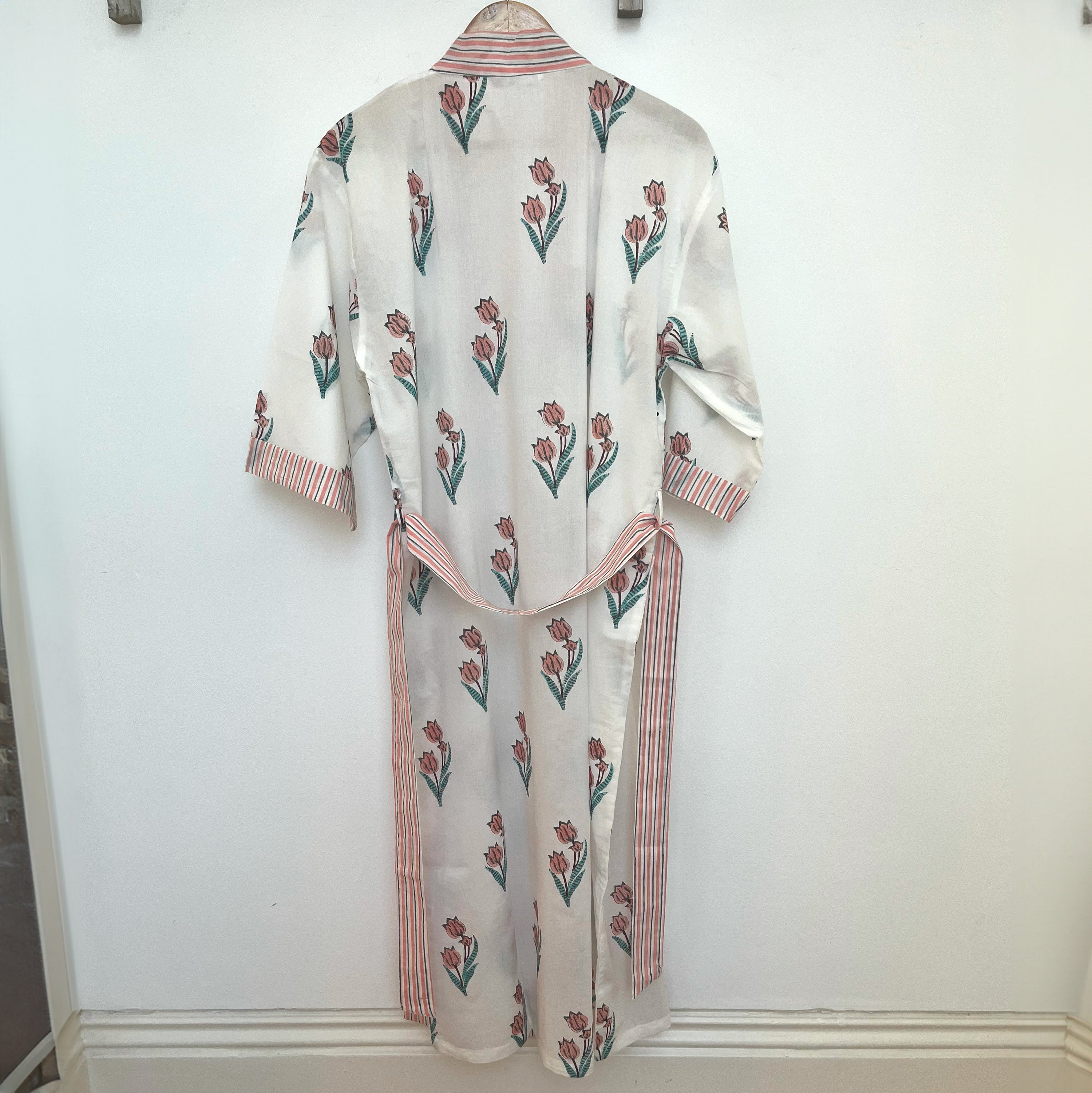 COTTON BLOCK PRINT KIMONO - WHITE AND PINK FLOWER