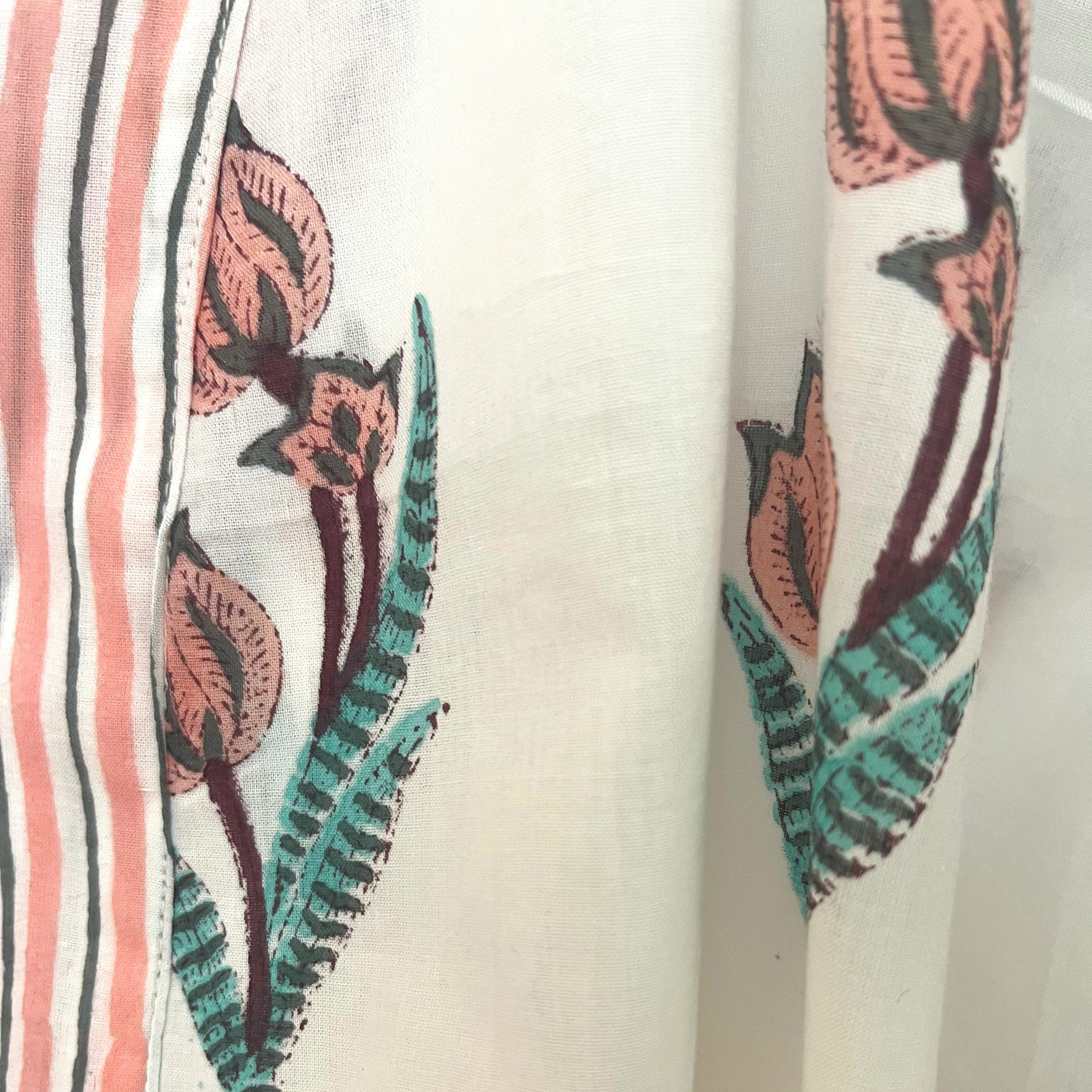 COTTON BLOCK PRINT KIMONO - WHITE AND PINK FLOWER