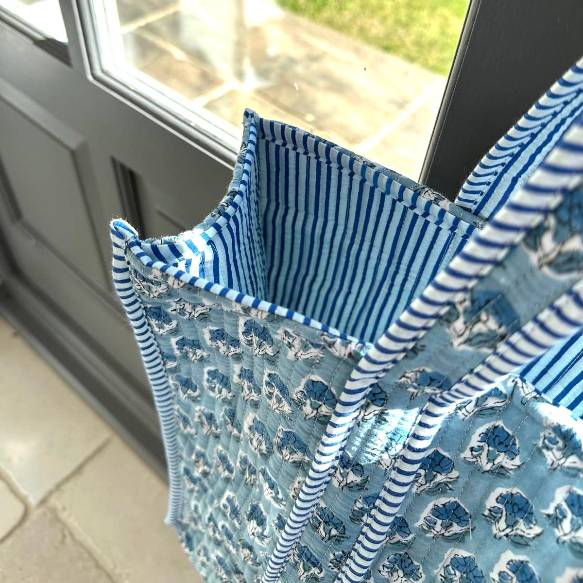 COTTON TOTE BAG -POWDER BLUE