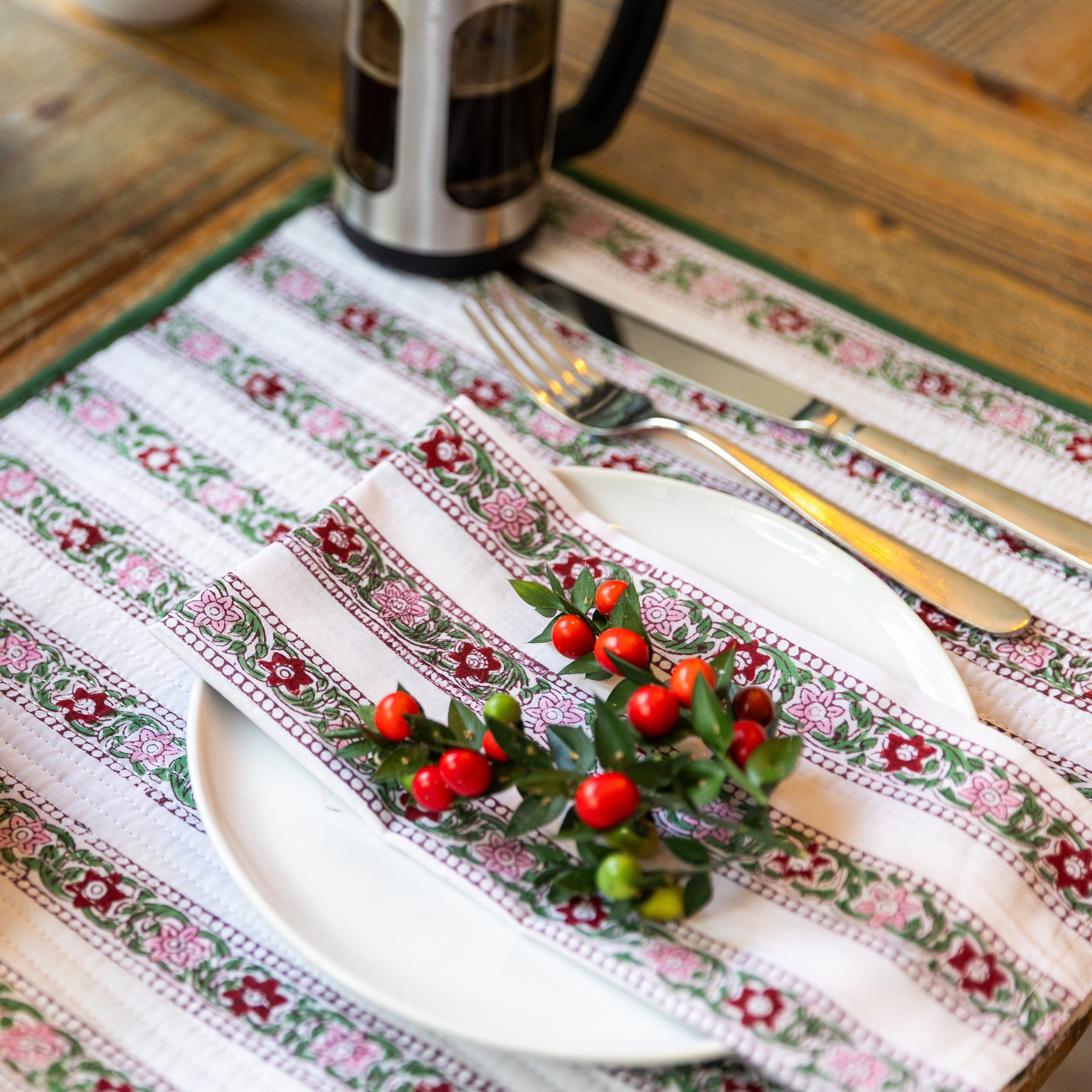 LIGHTWEIGHT NAPKINS - RAMBLING ROSE