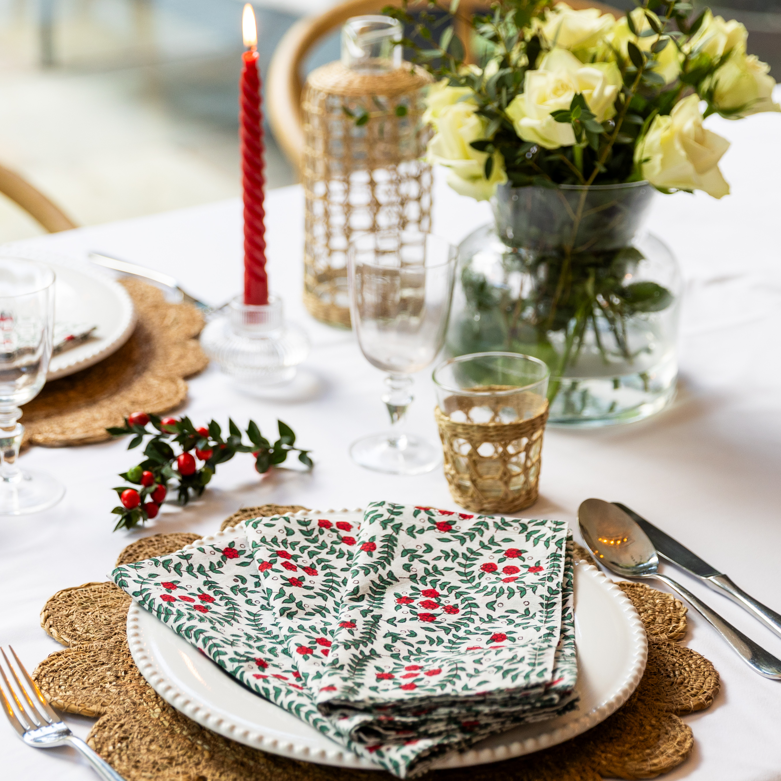 LIGHTWEIGHT NAPKINS - RED BERRIES