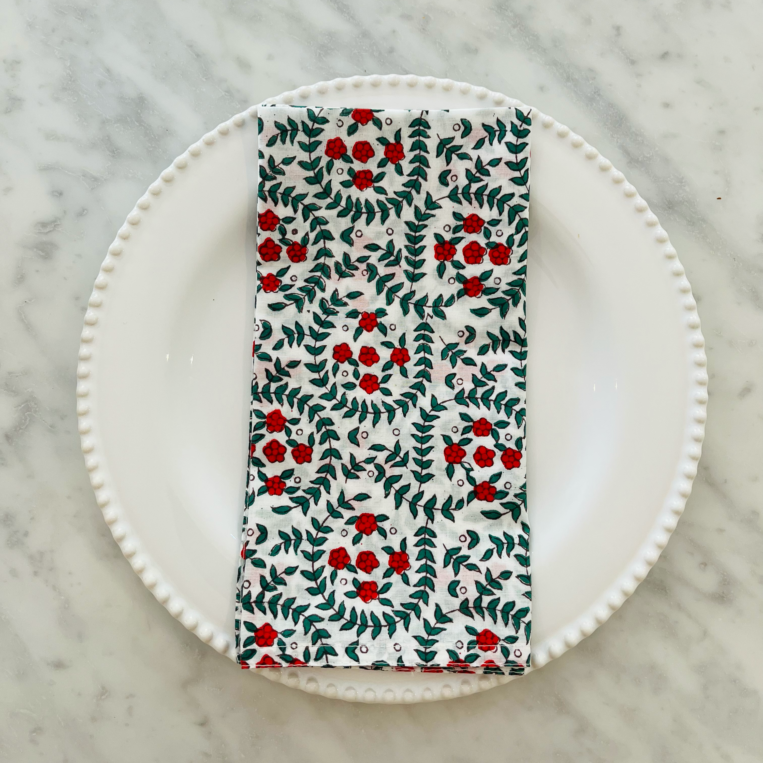 LIGHTWEIGHT NAPKINS - RED BERRIES