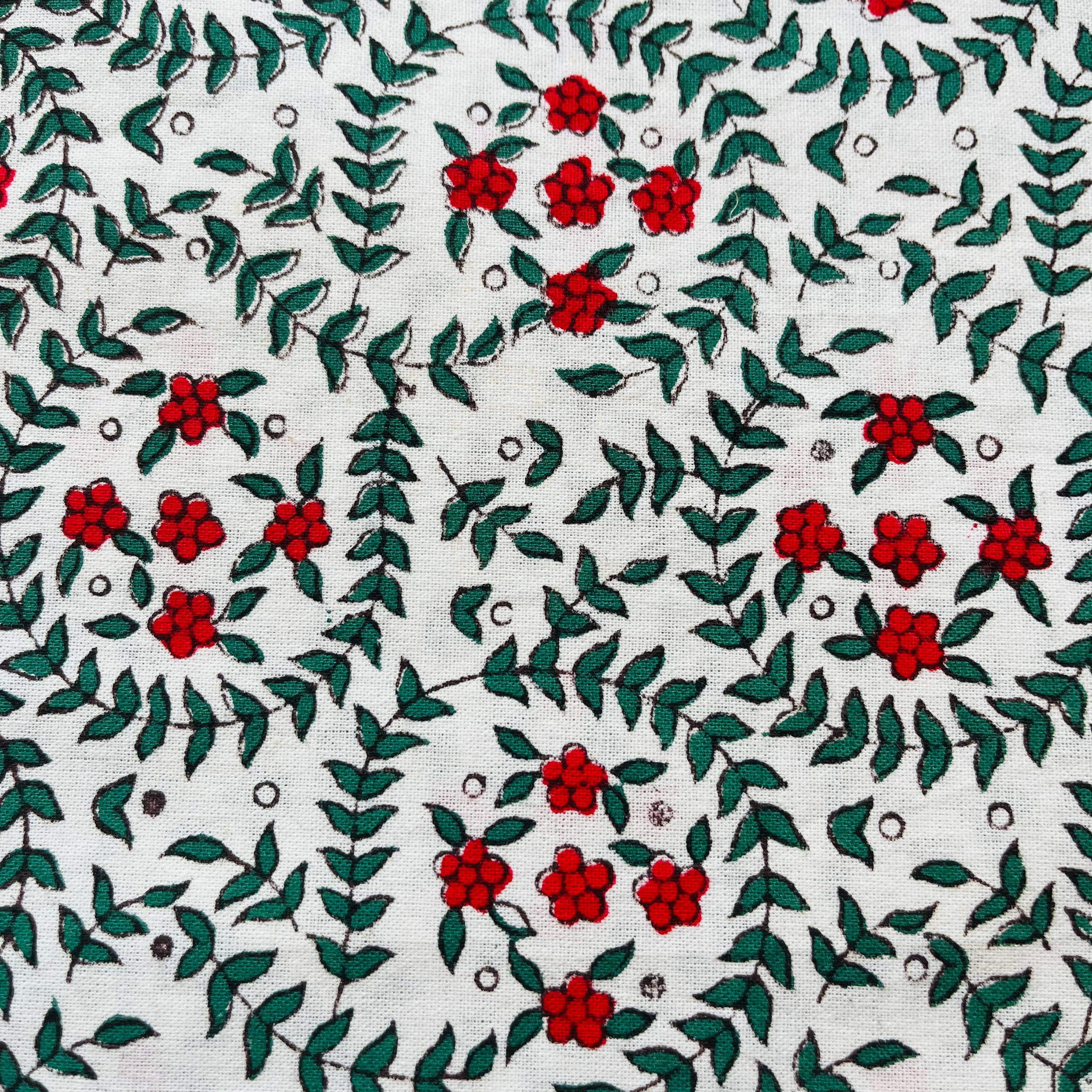 red_berries_design.png