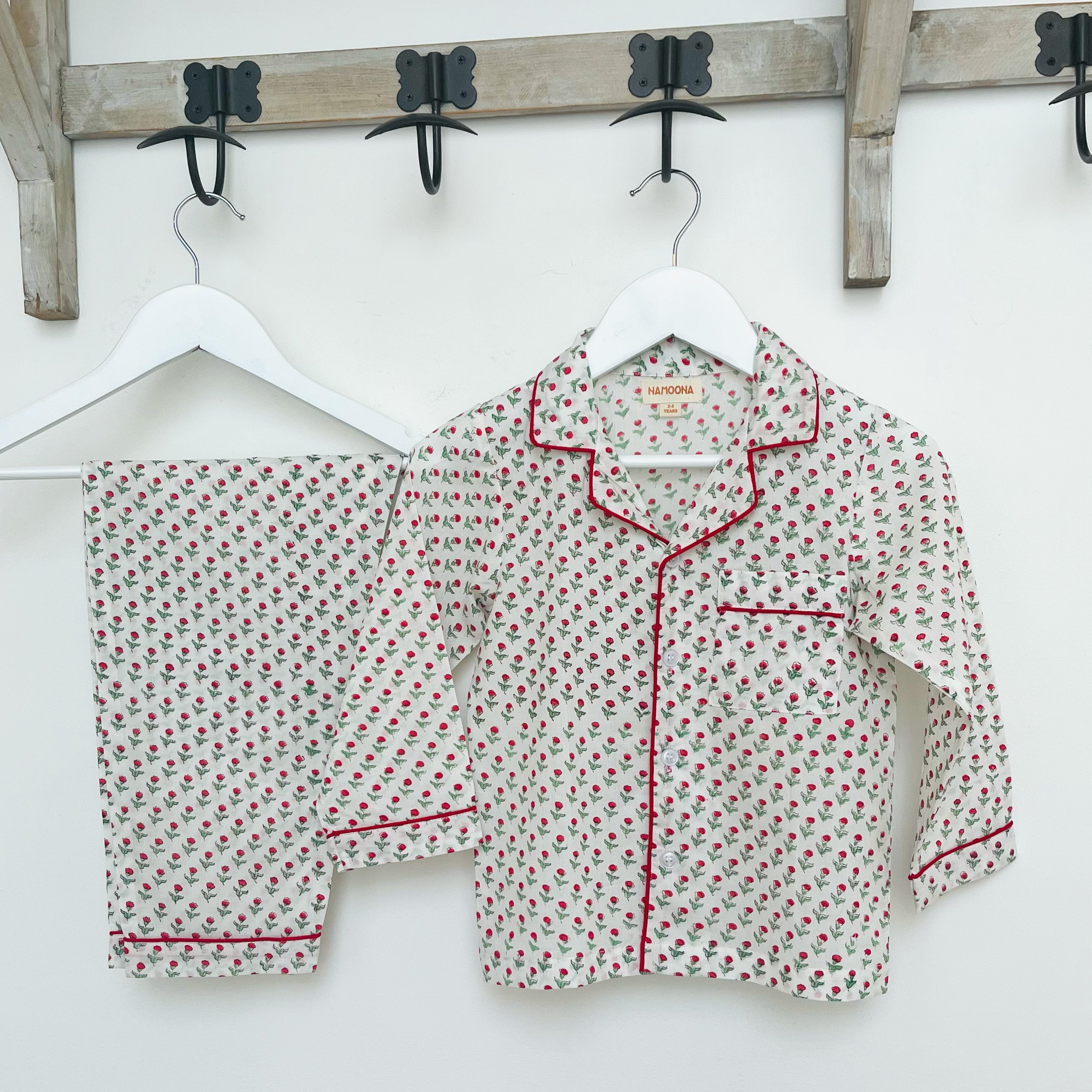 CHILDREN'S PYJAMAS - RED ROSEBUD