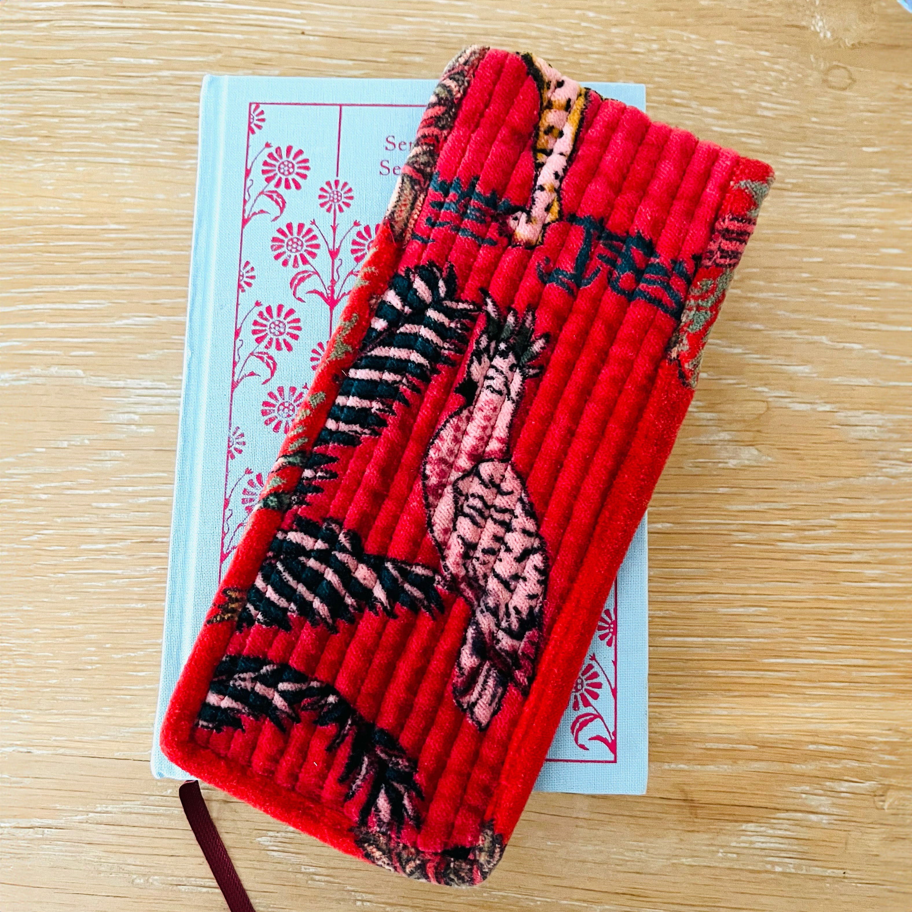 COTTON GLASSES CASE - RED VELVET
