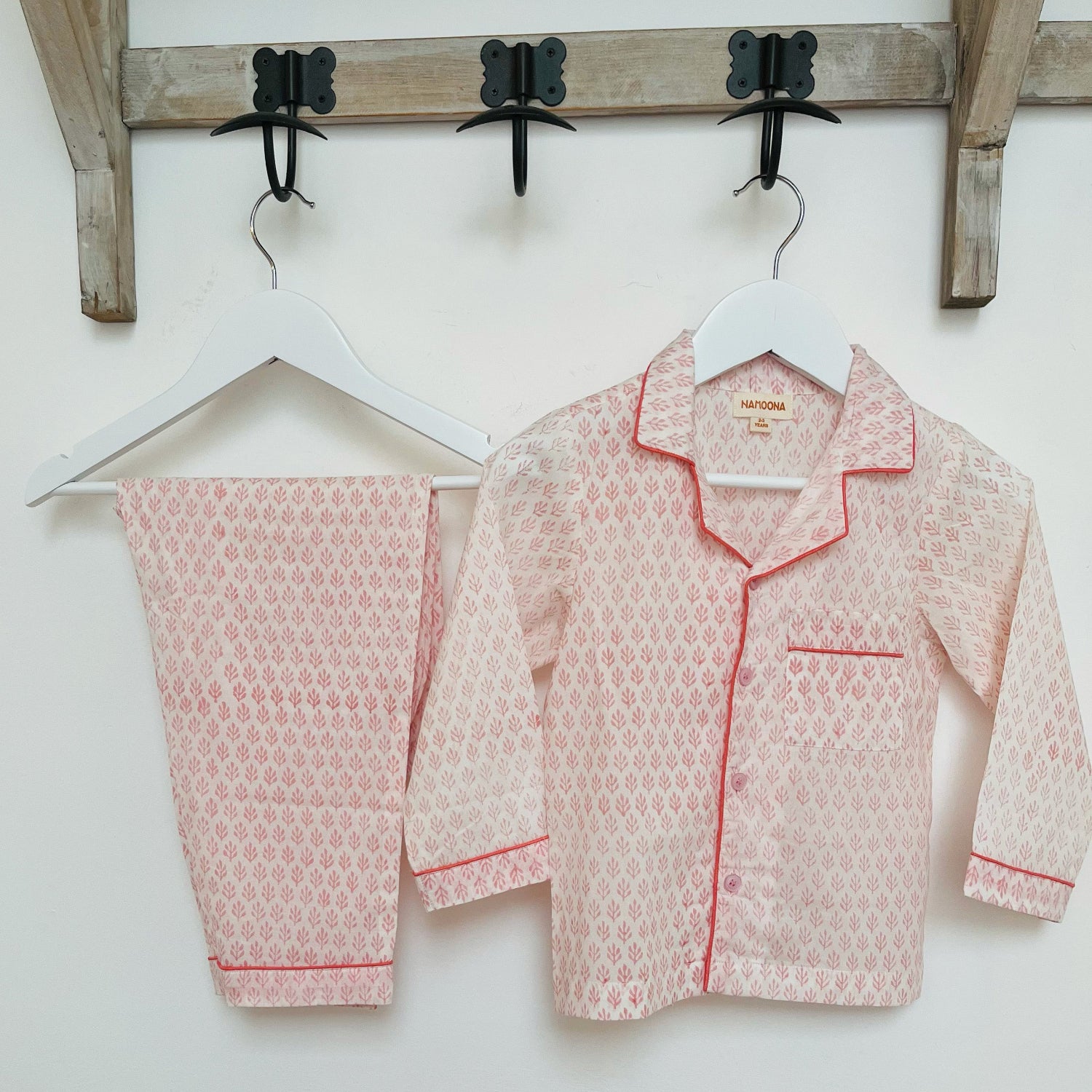 salmon_pink_fern_set.jpg