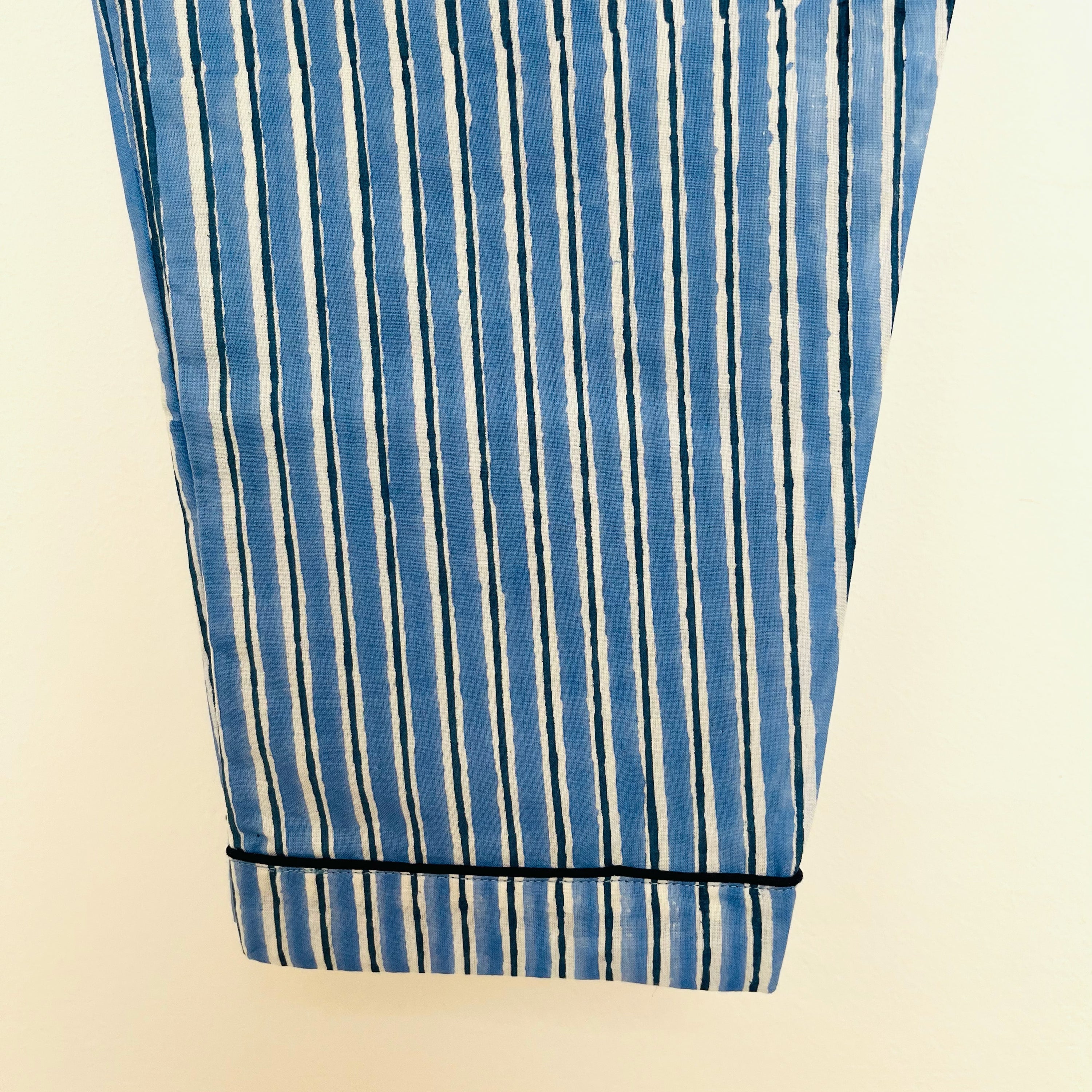CHILDREN'S PYJAMAS - BLUE STRIPE