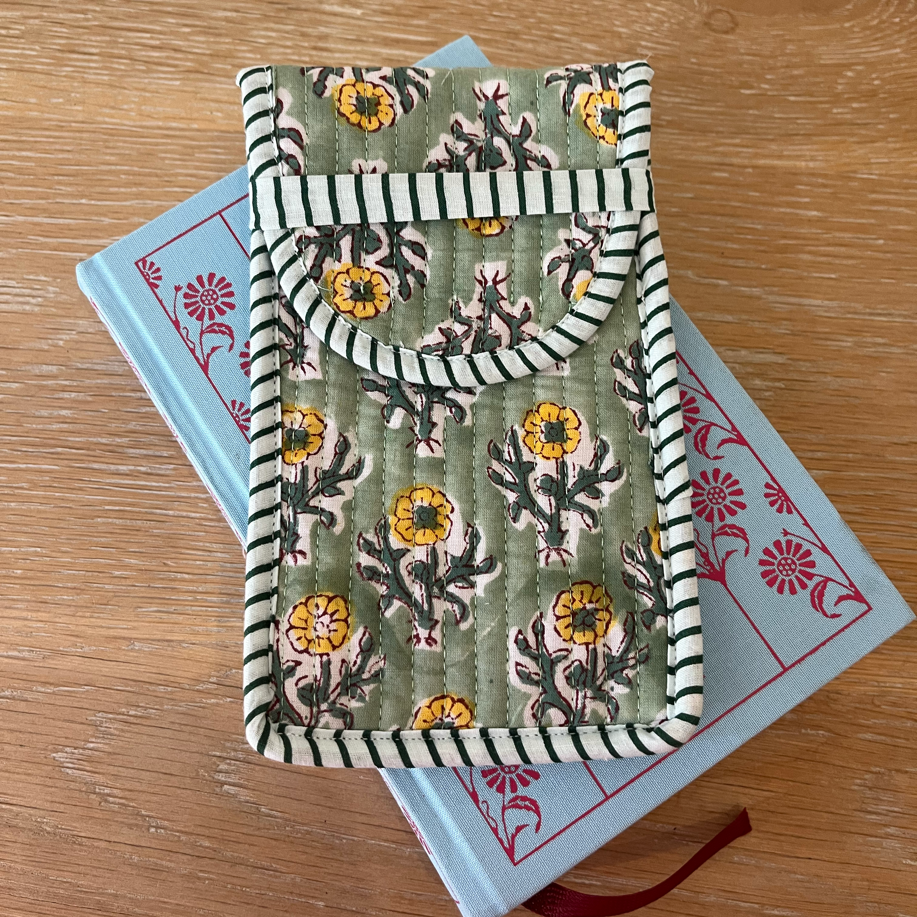 COTTON GLASSES CASE - YELLOW FLOWER